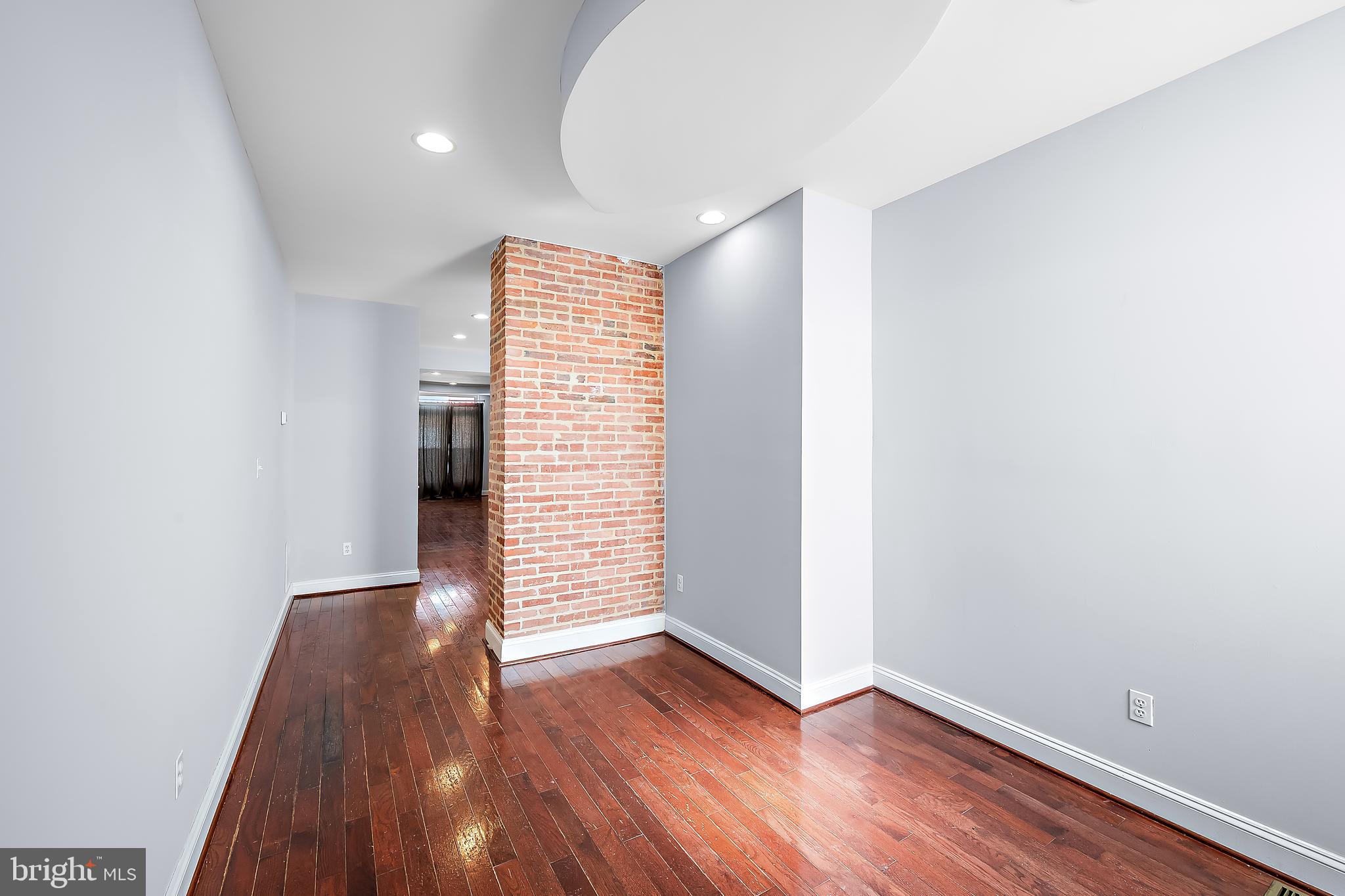 BARCLAY - Residential