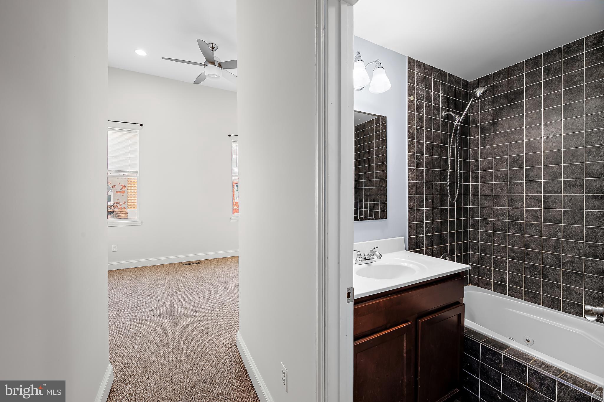 BARCLAY - Residential