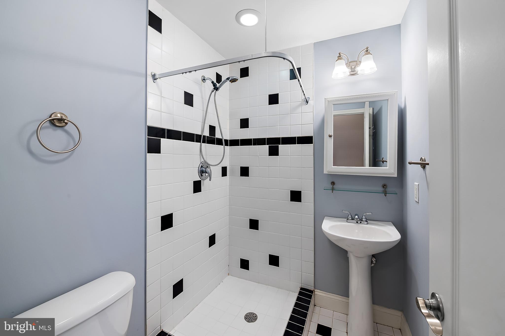 BARCLAY - Residential