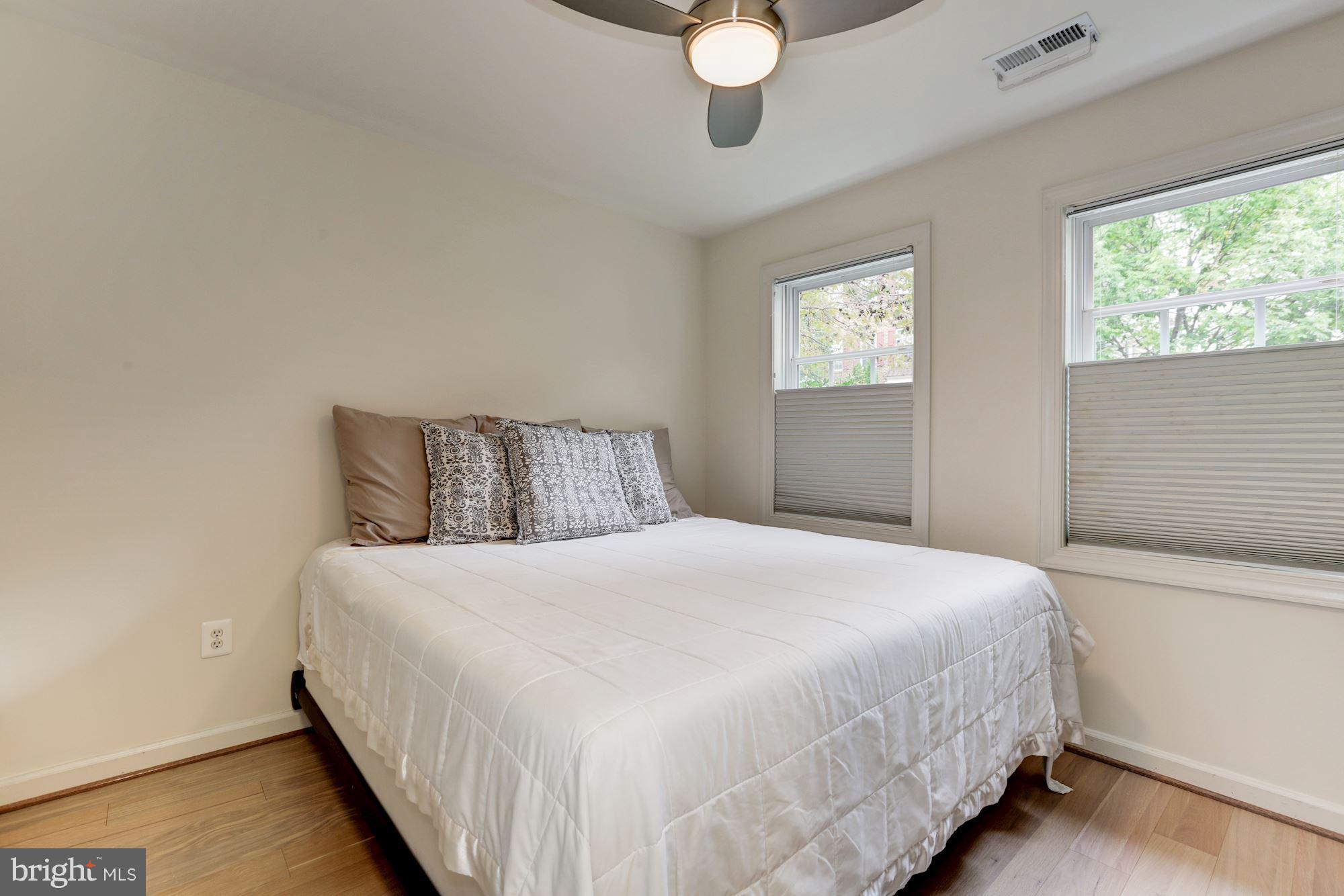 LAKELANDS - Residential Lease