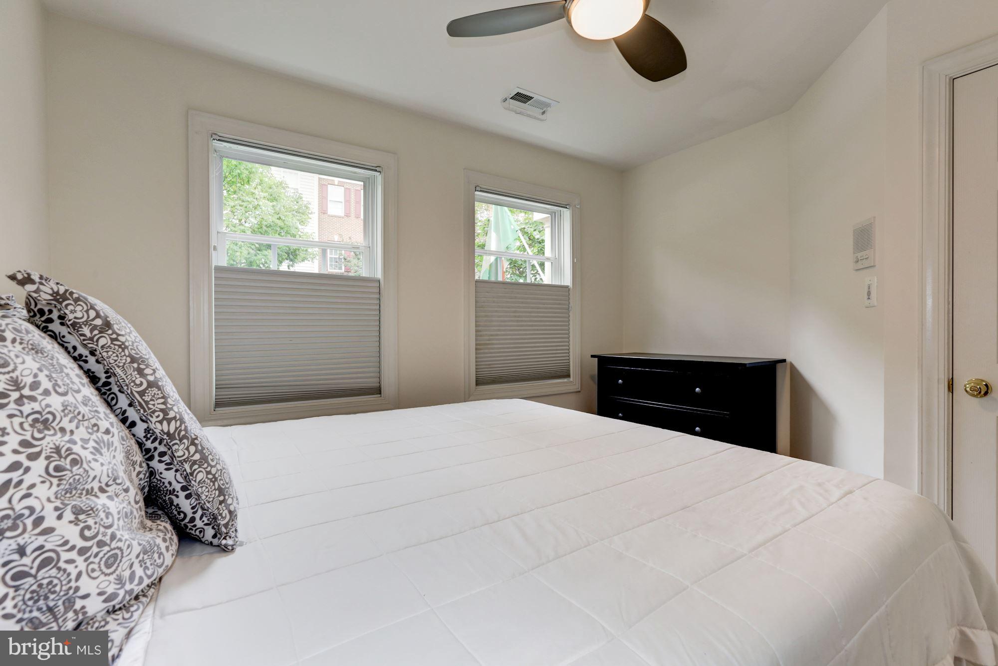 LAKELANDS - Residential Lease