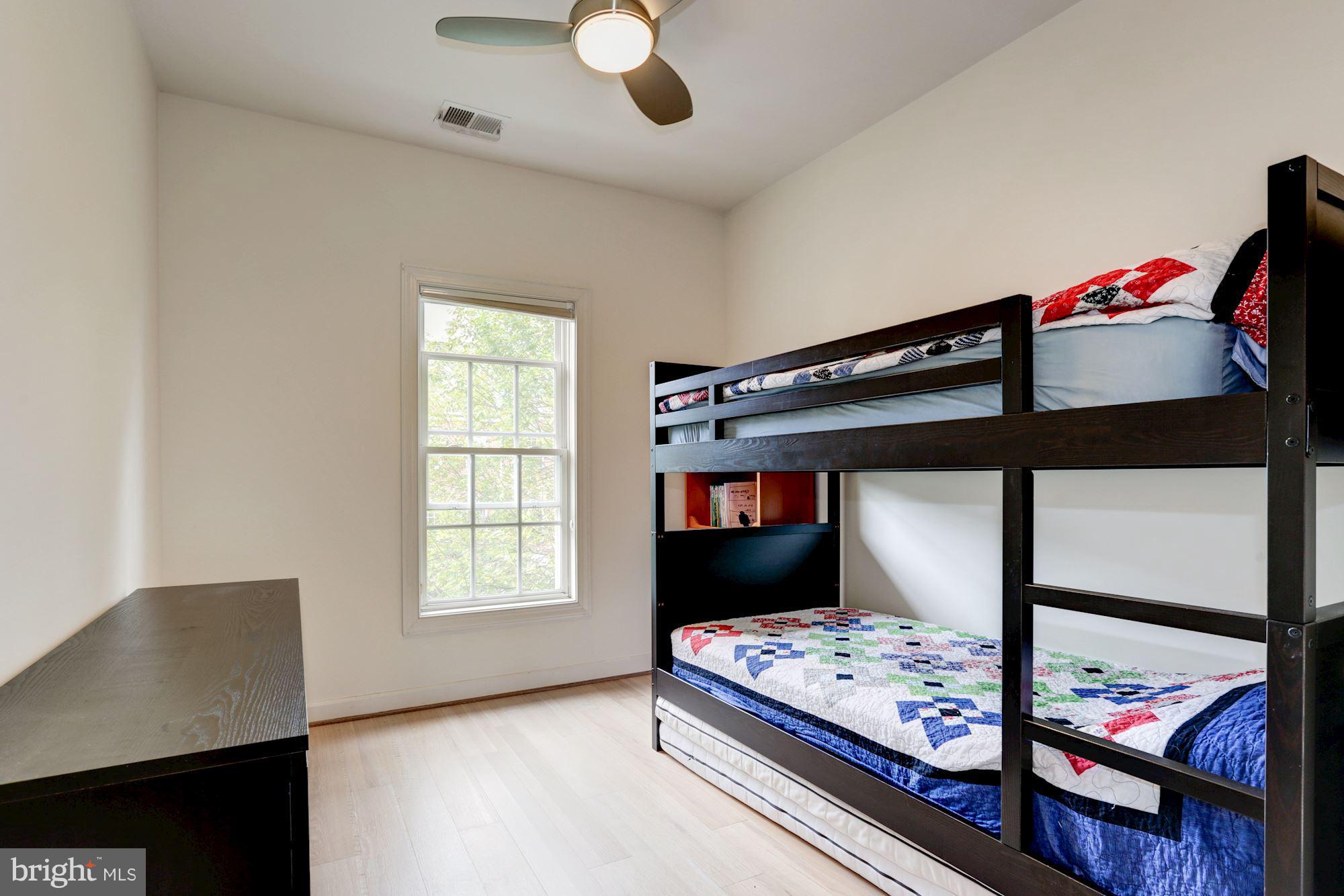 LAKELANDS - Residential Lease