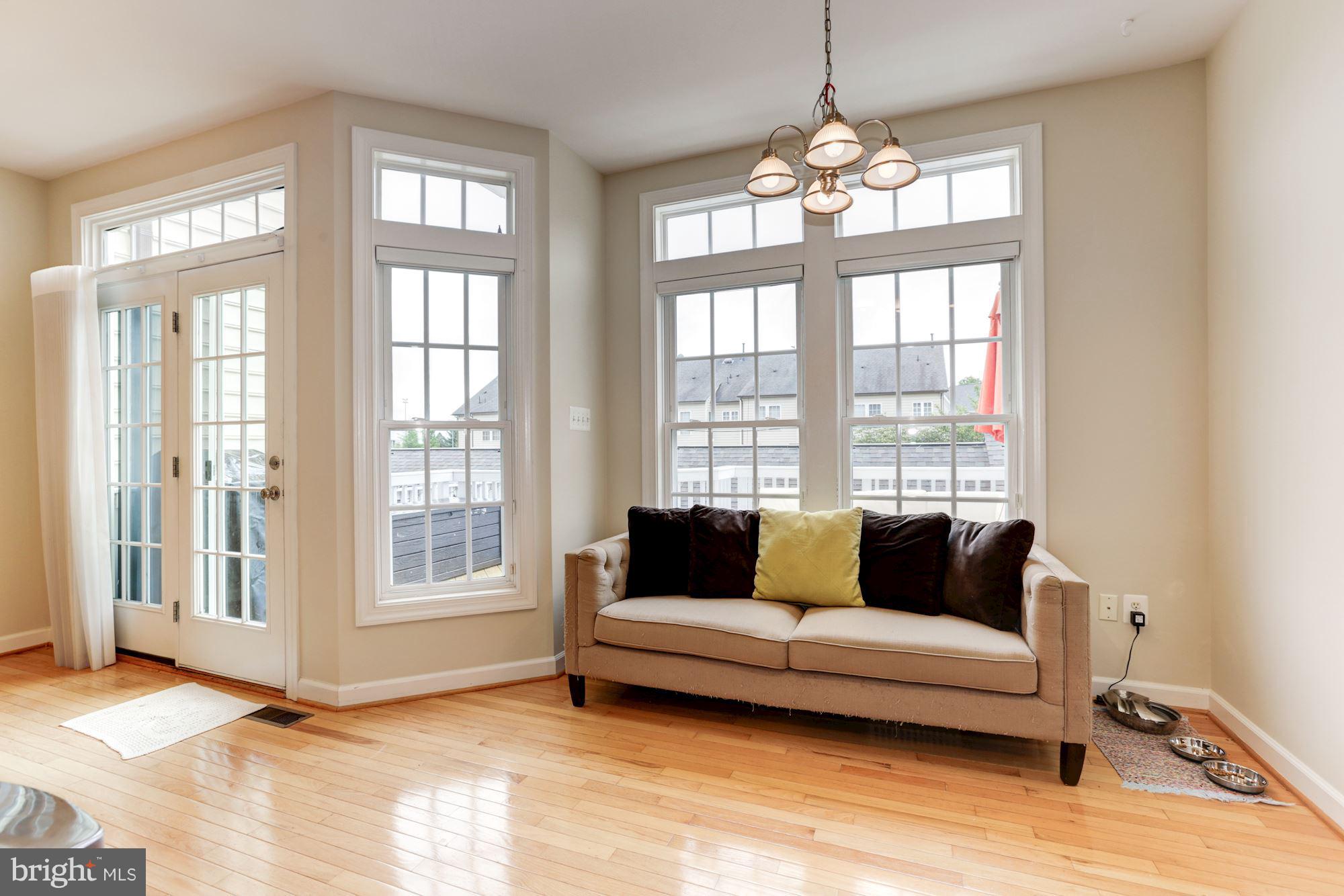 LAKELANDS - Residential Lease