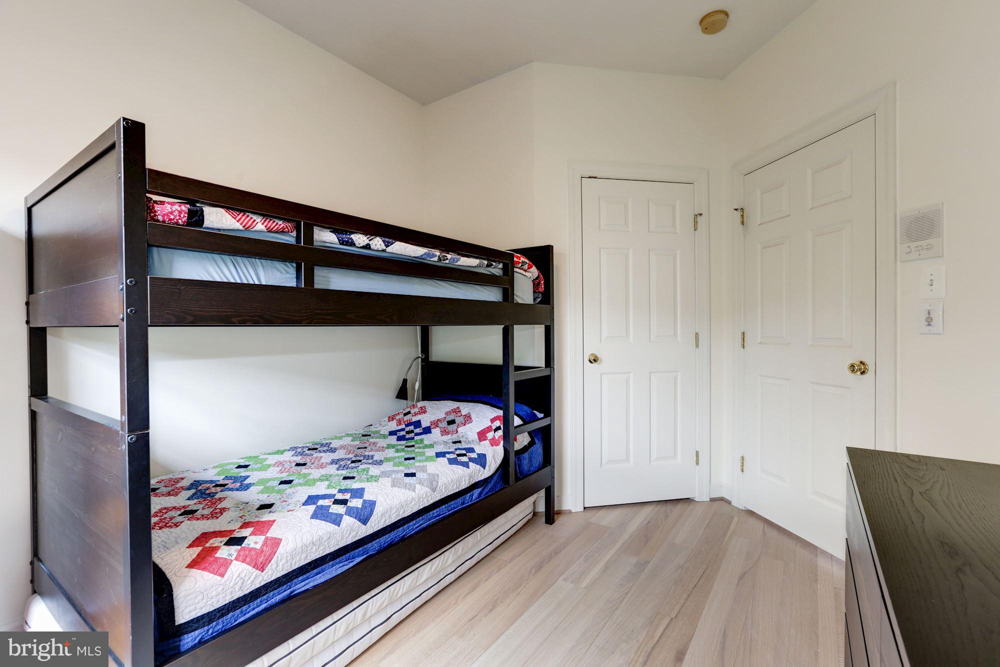 LAKELANDS - Residential Lease