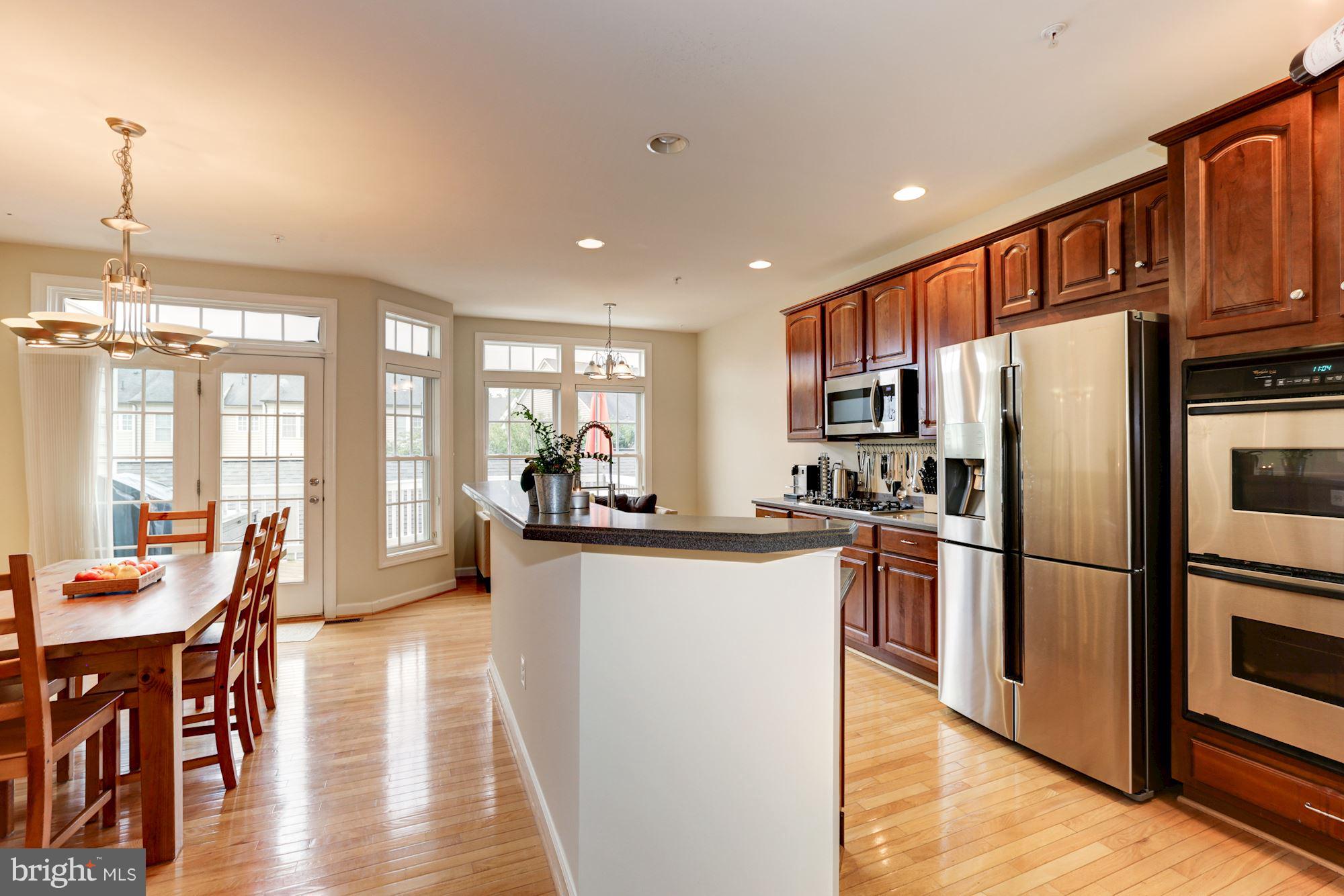 LAKELANDS - Residential Lease