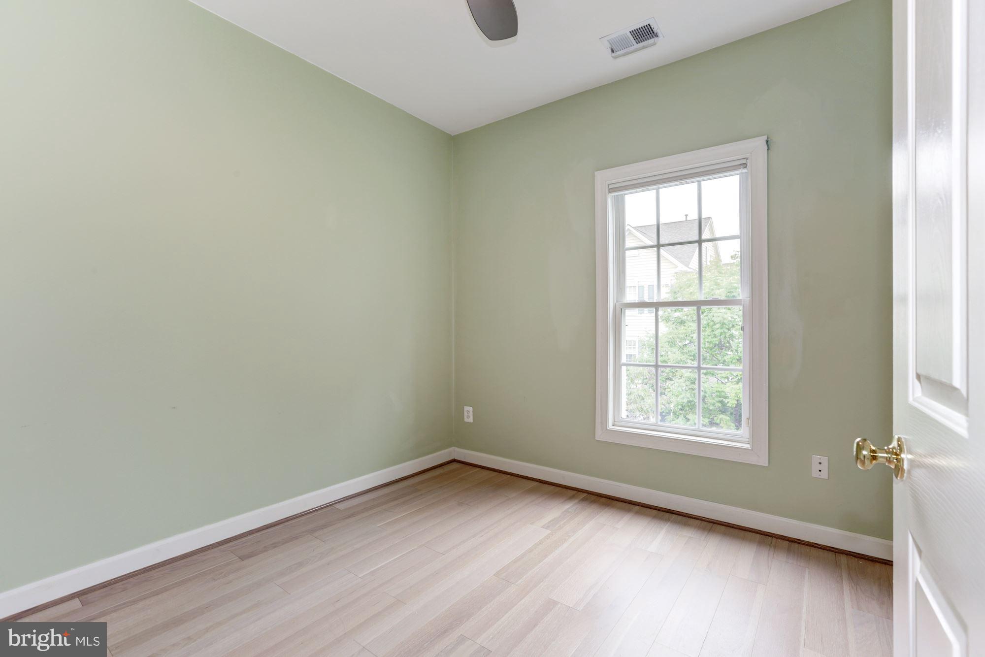 LAKELANDS - Residential Lease