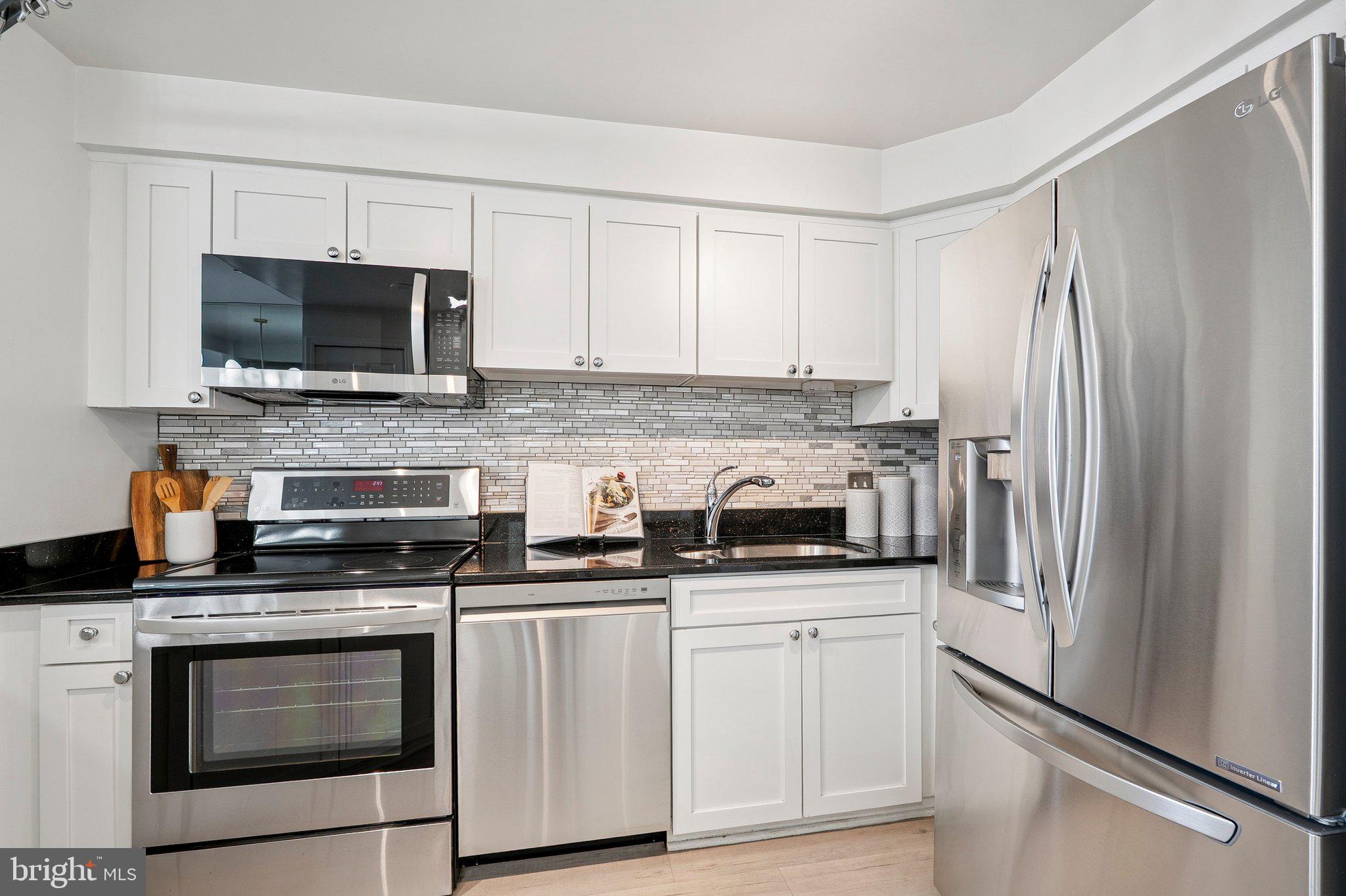 1301 N COURTHOUSE ROAD 1812