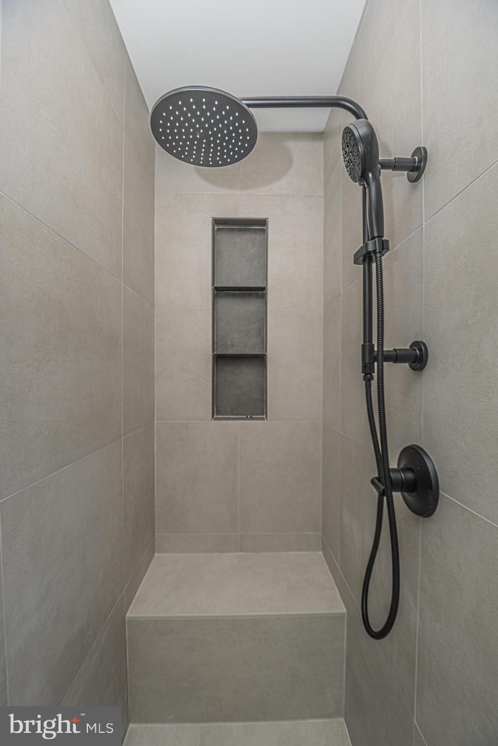 GRANTSVILLE - Residential