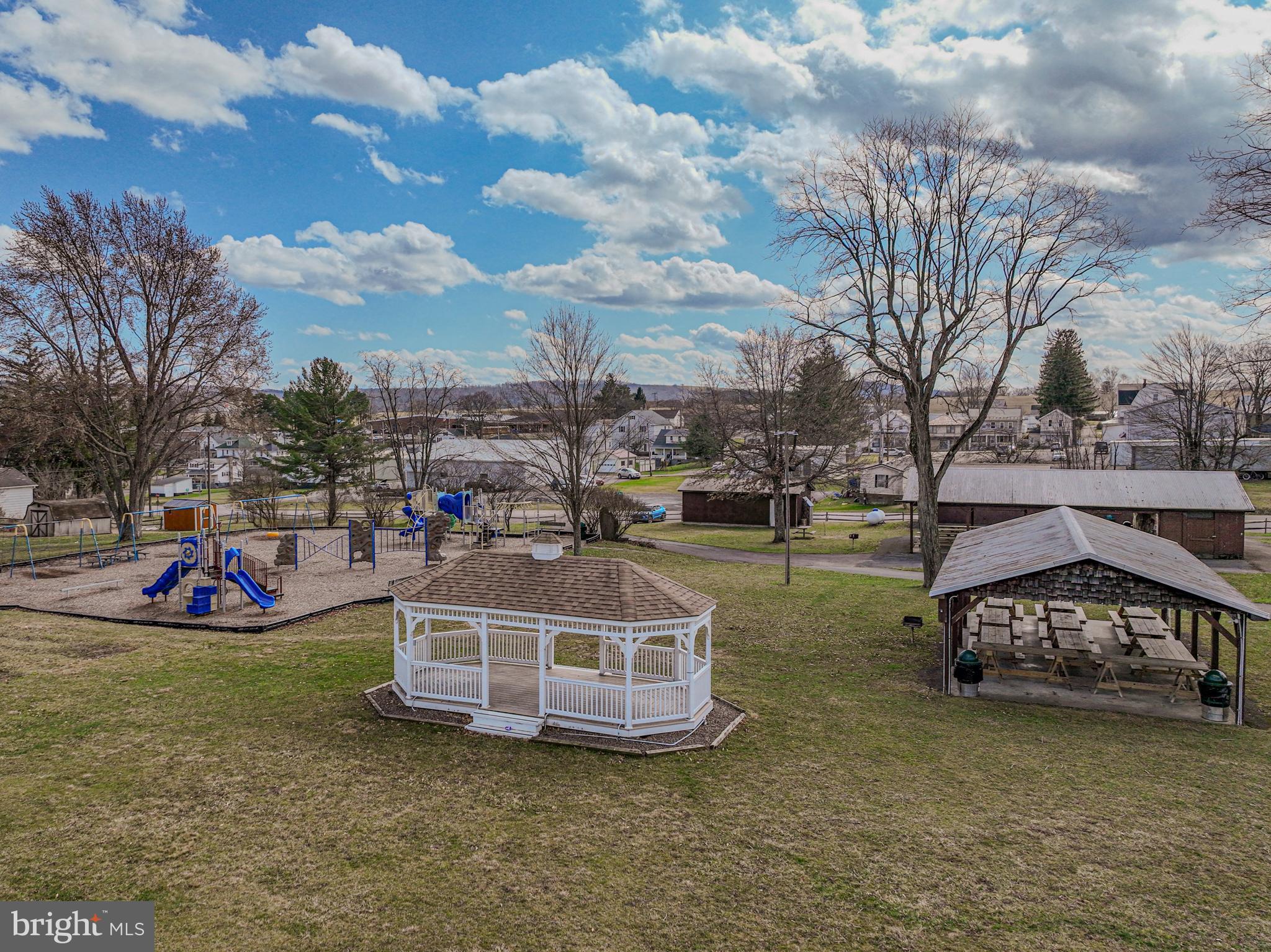 GRANTSVILLE - Residential