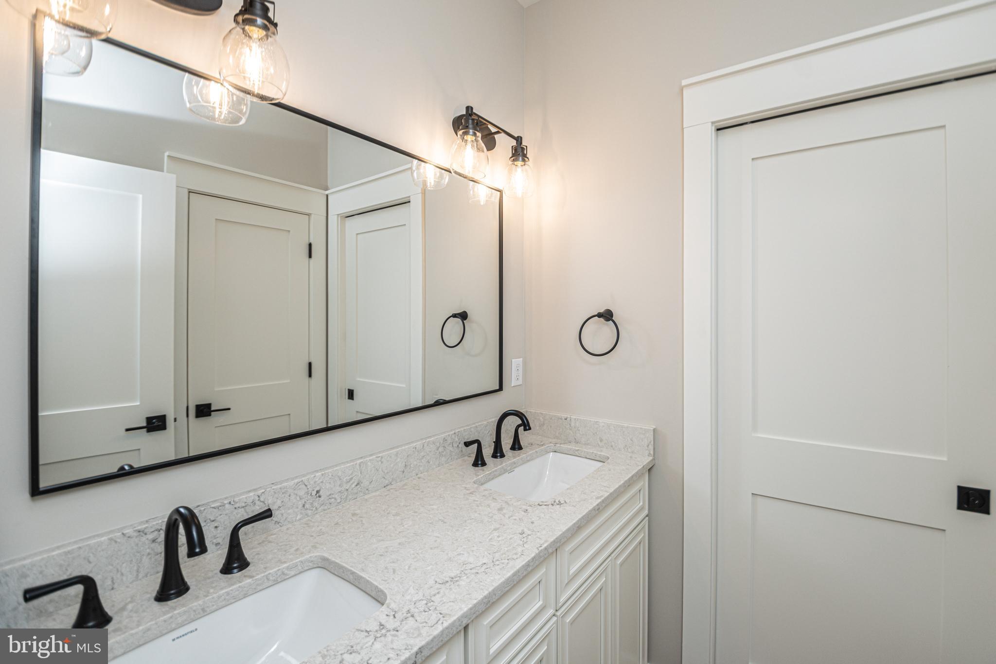 GRANTSVILLE - Residential