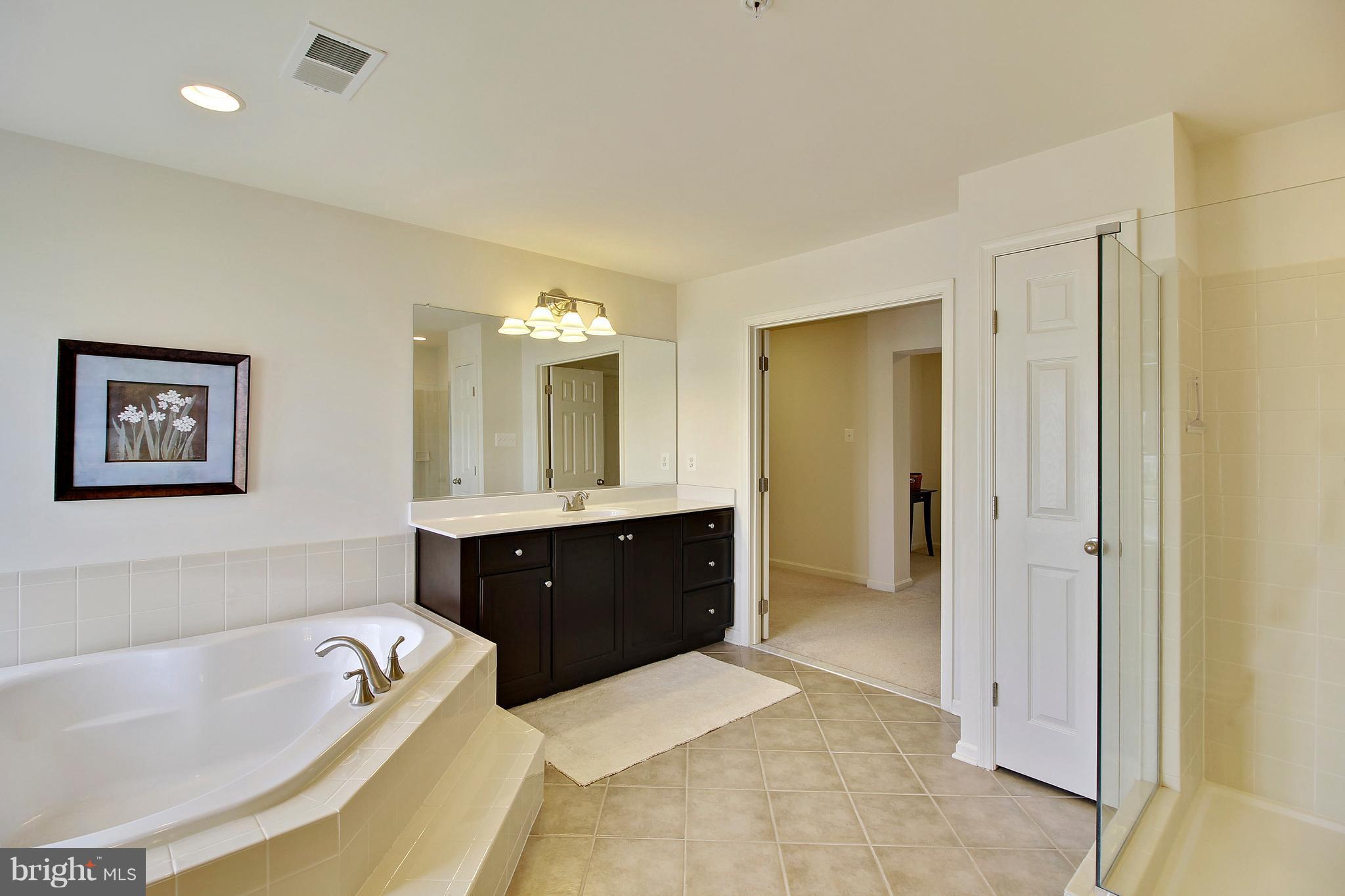 ROYAL OAKS - Residential