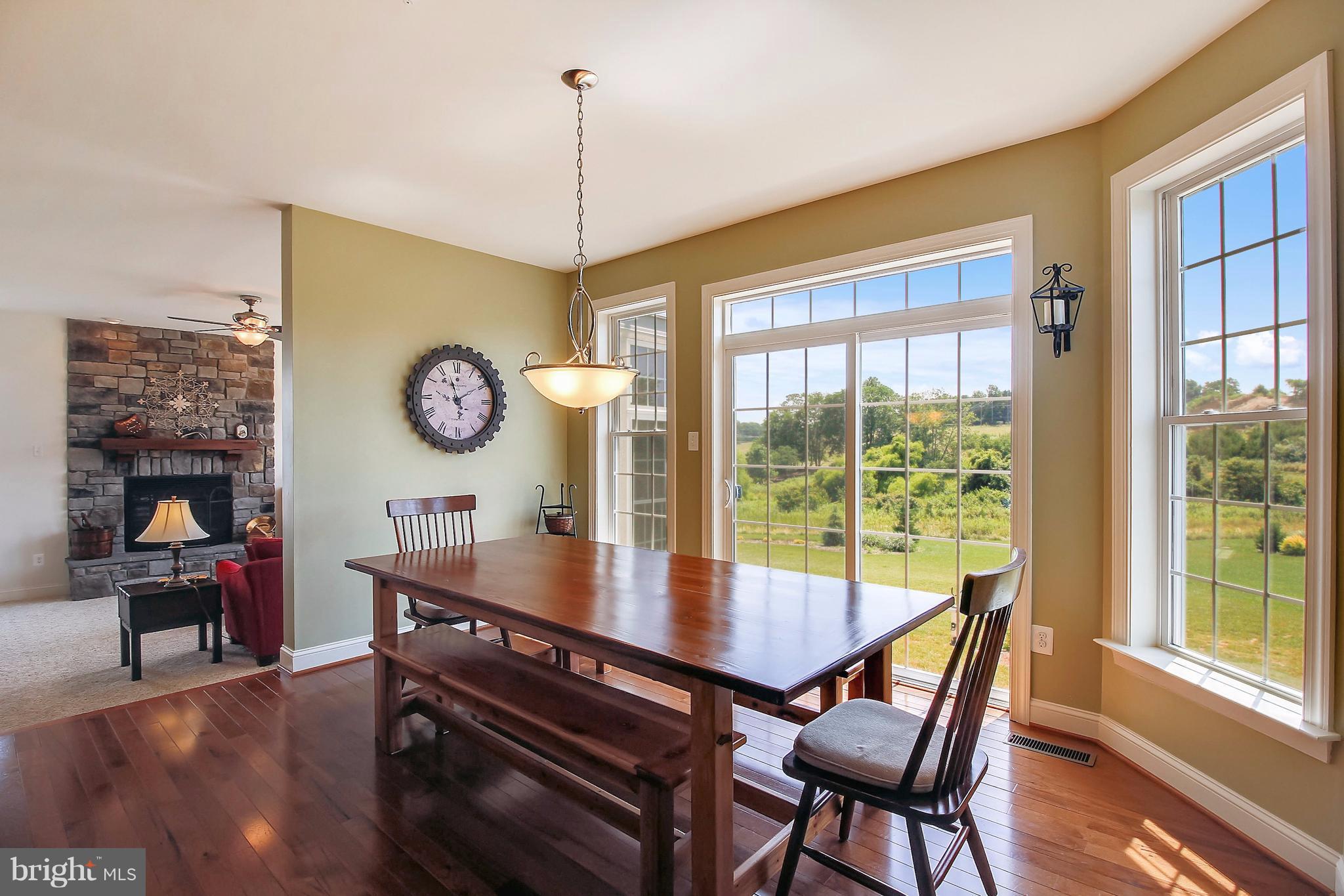 ROYAL OAKS - Residential