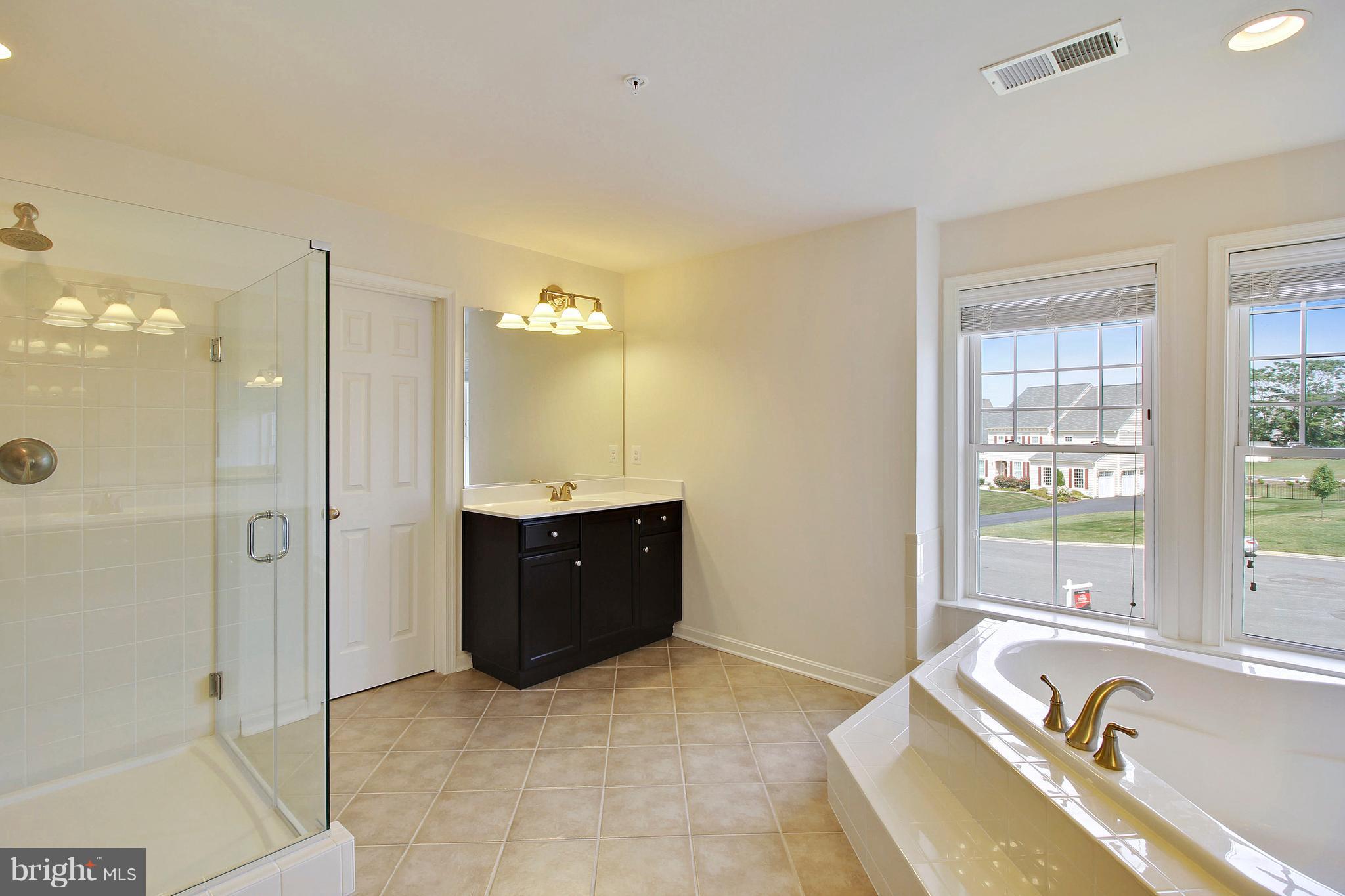 ROYAL OAKS - Residential