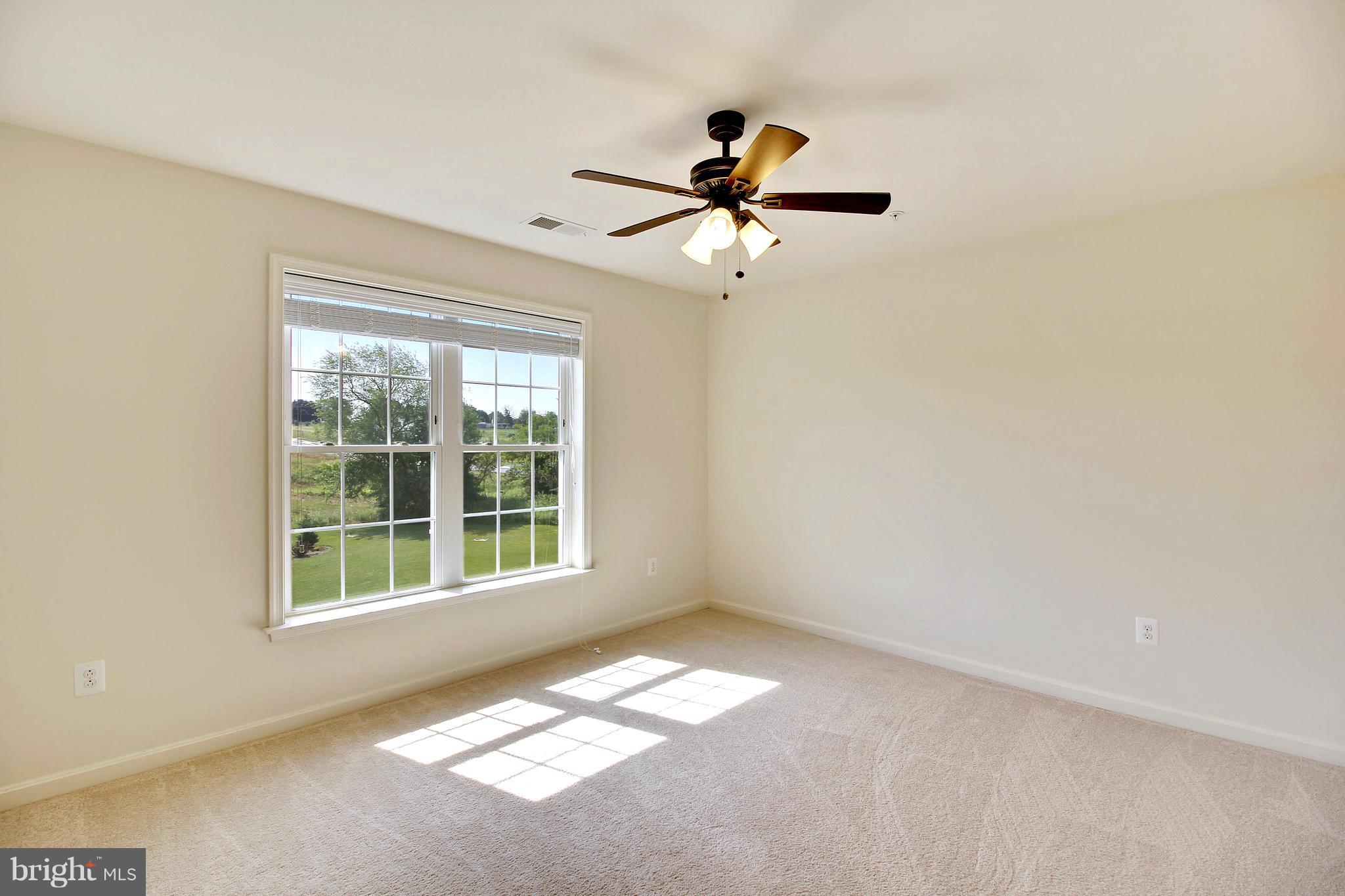 ROYAL OAKS - Residential