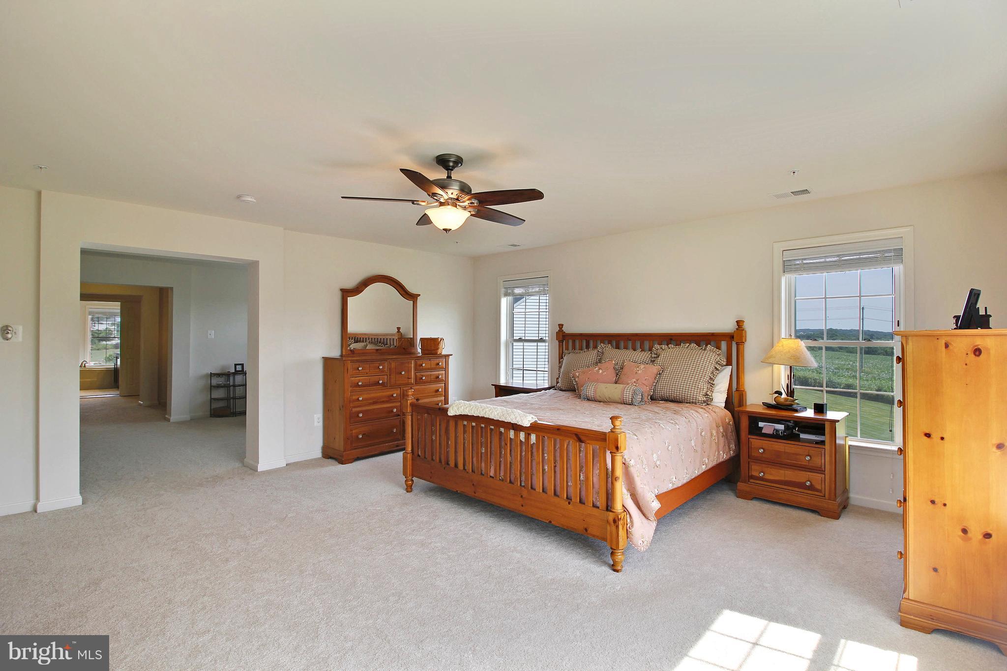 ROYAL OAKS - Residential