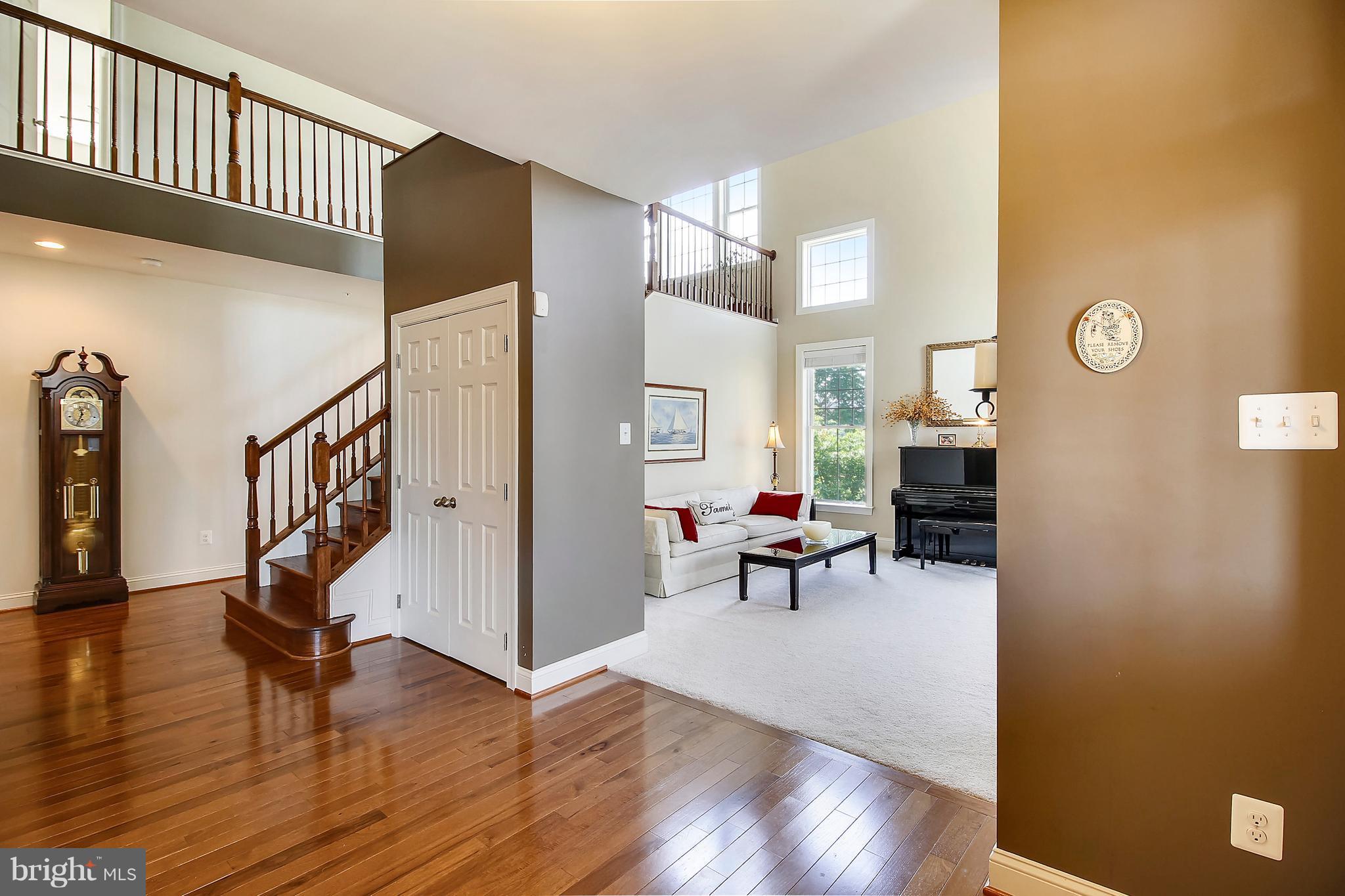 ROYAL OAKS - Residential