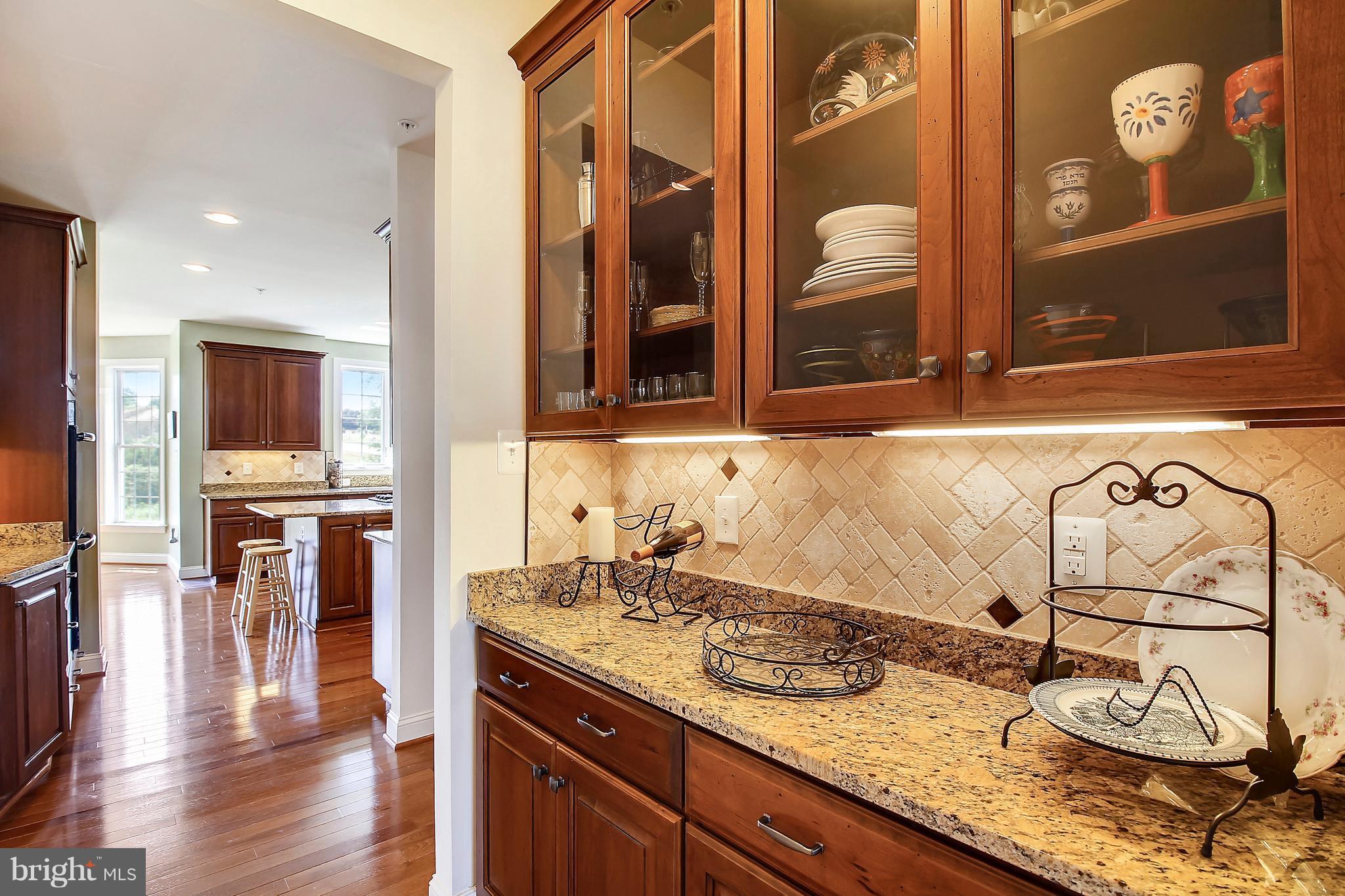 ROYAL OAKS - Residential