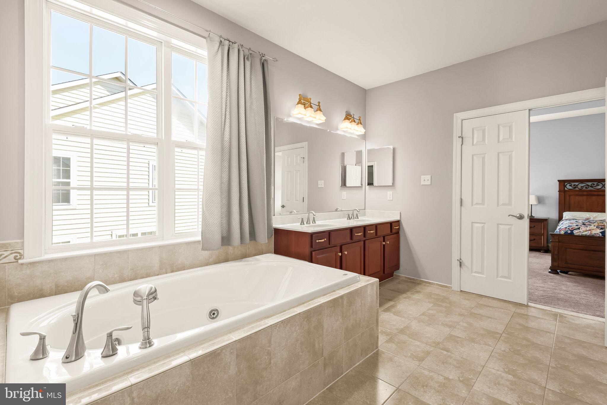 EMERSON - Residential