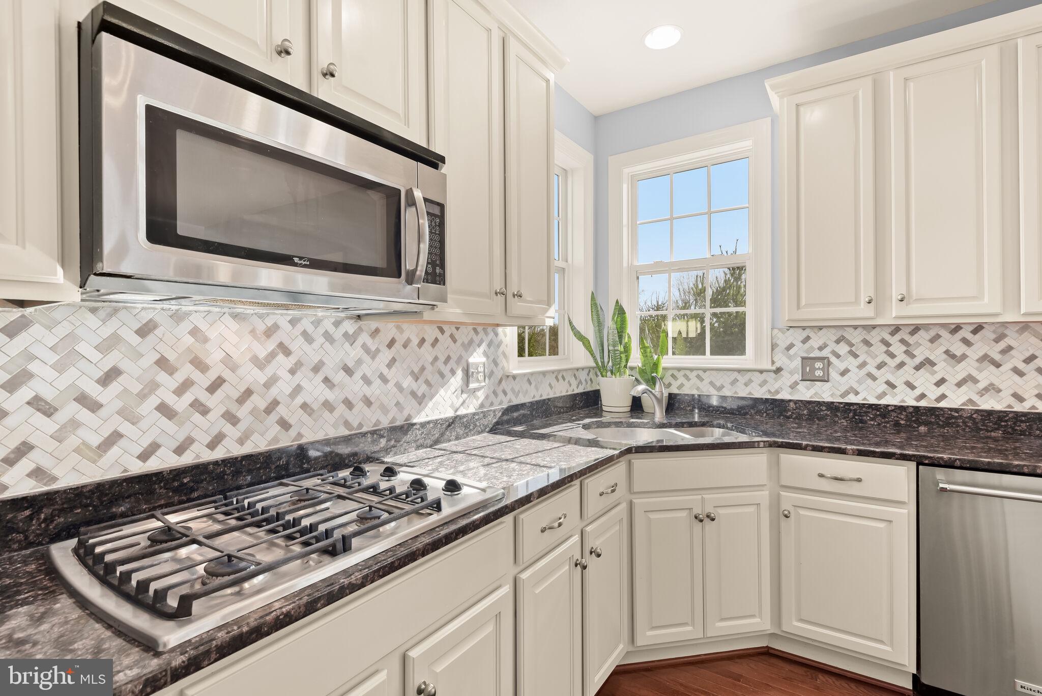 EMERSON - Residential