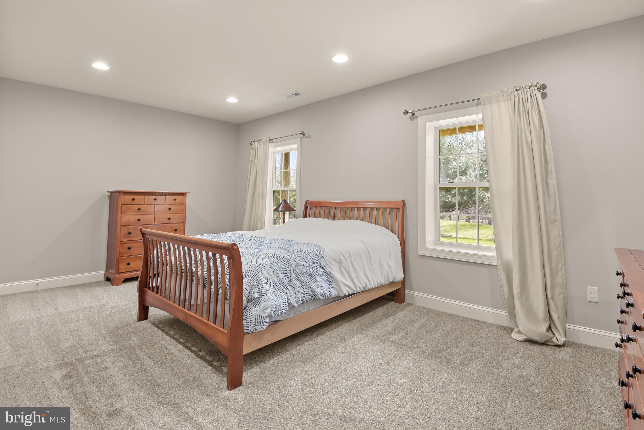 EMERSON - Residential