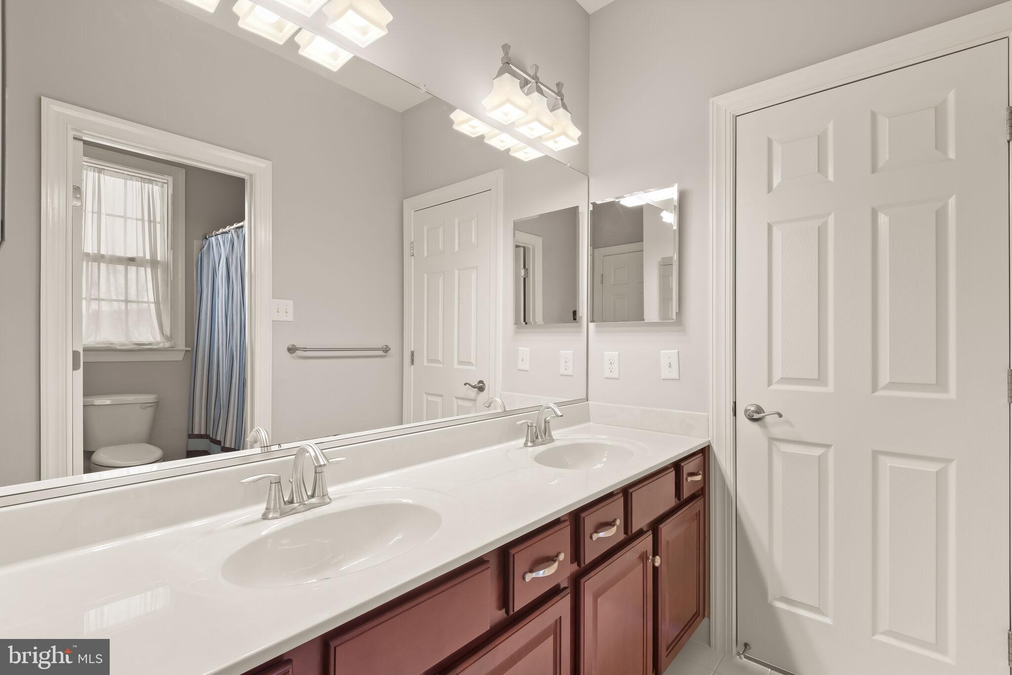 EMERSON - Residential