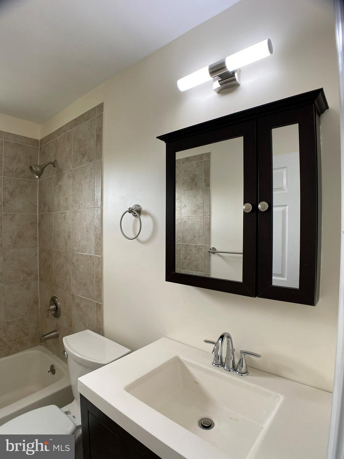 EASTFIELD - Residential Lease