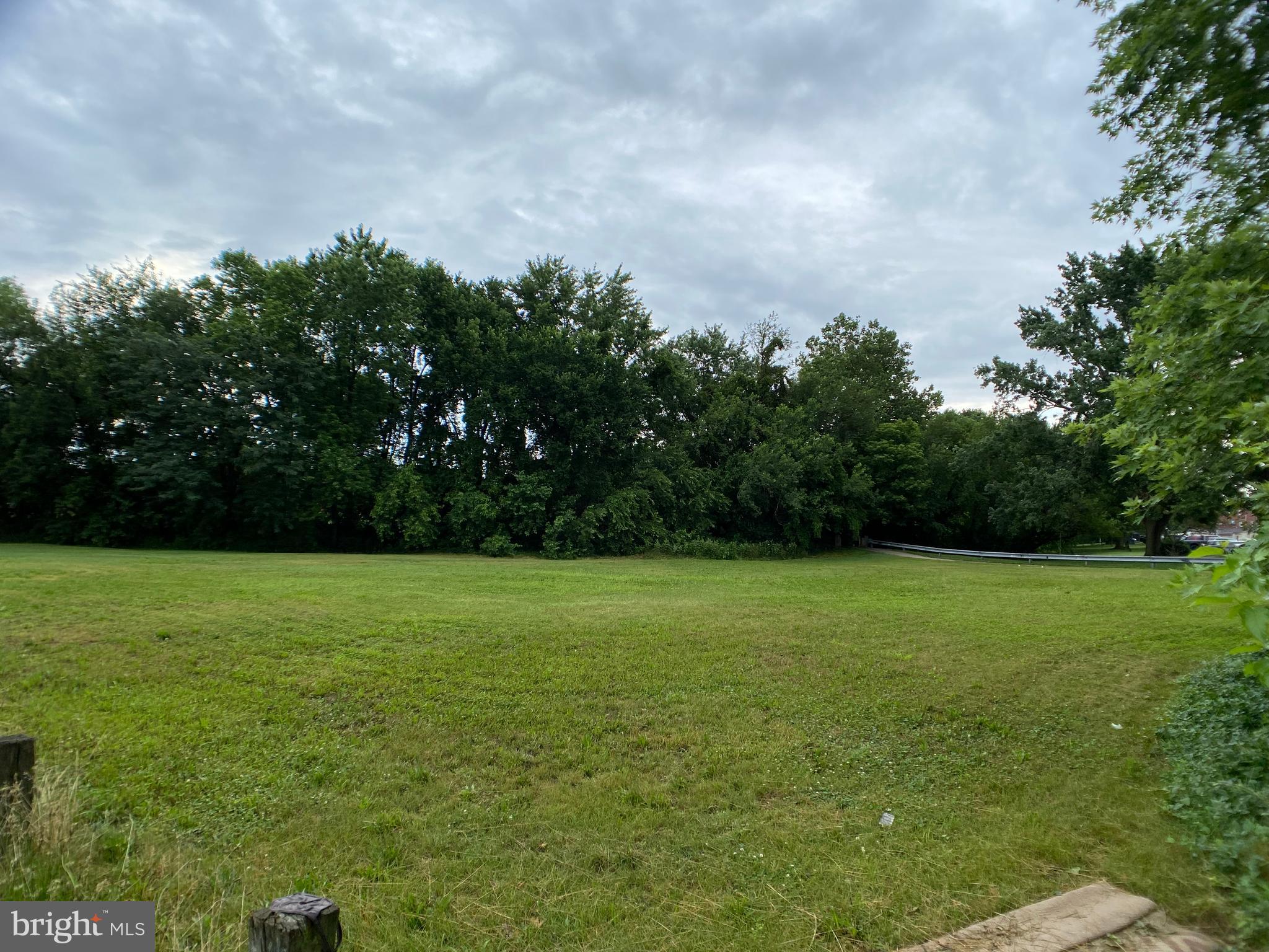 EASTFIELD - Residential Lease