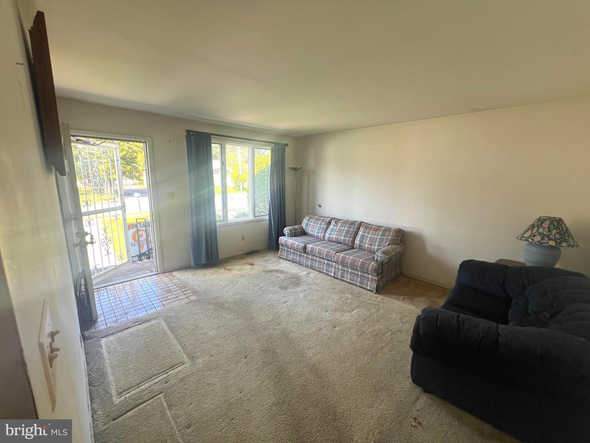 SUMMIT FARMS - Residential