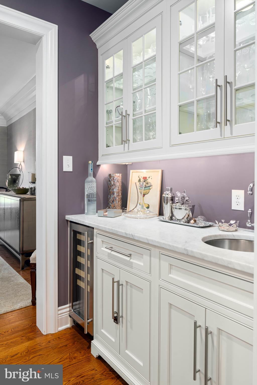 CHESTNUT HILL - Residential