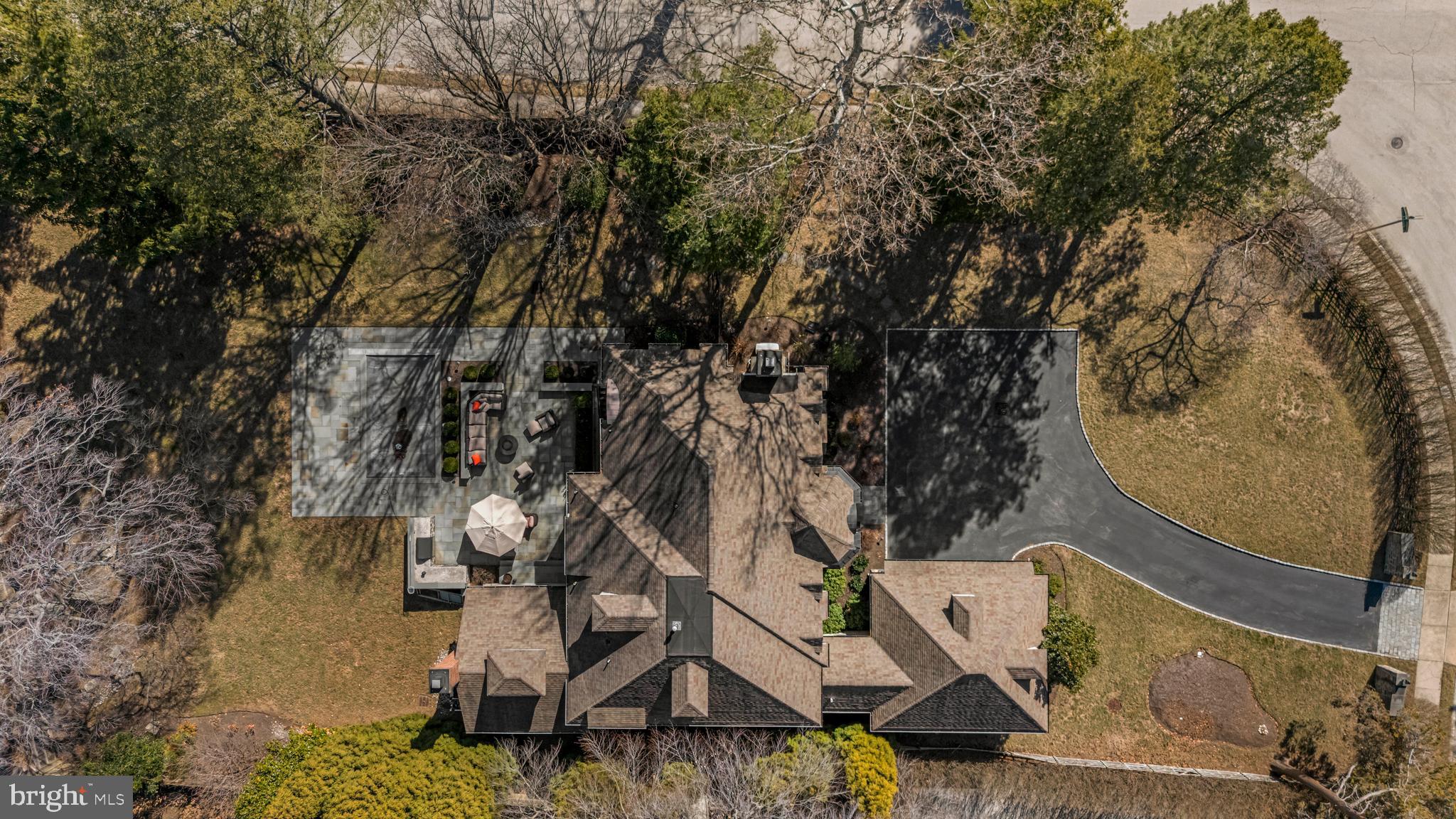 CHESTNUT HILL - Residential