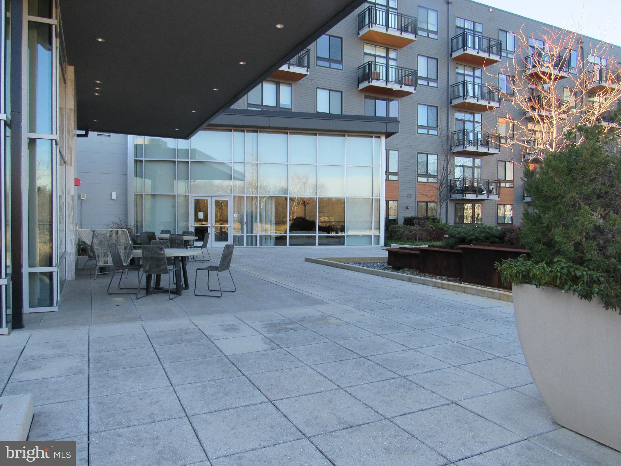 NATIONAL HARBOR - Residential Lease