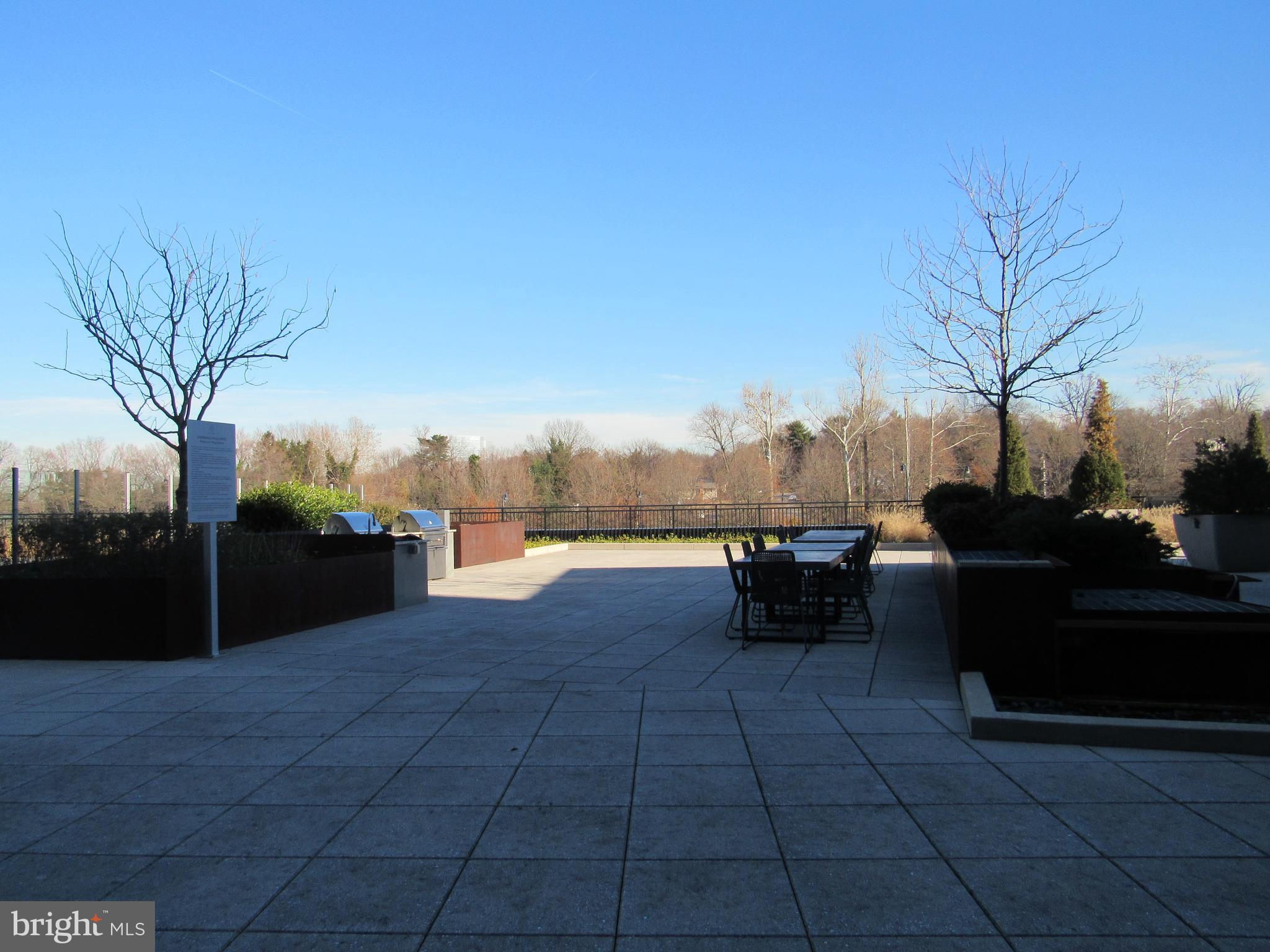 NATIONAL HARBOR - Residential Lease