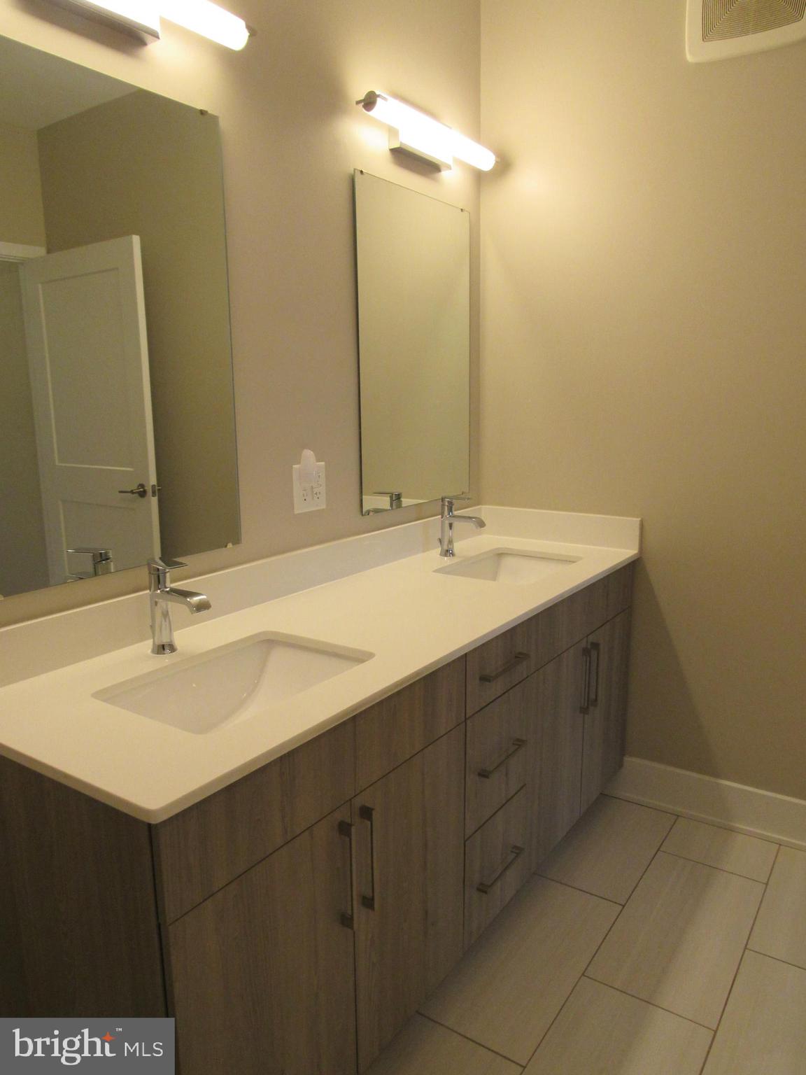 NATIONAL HARBOR - Residential Lease