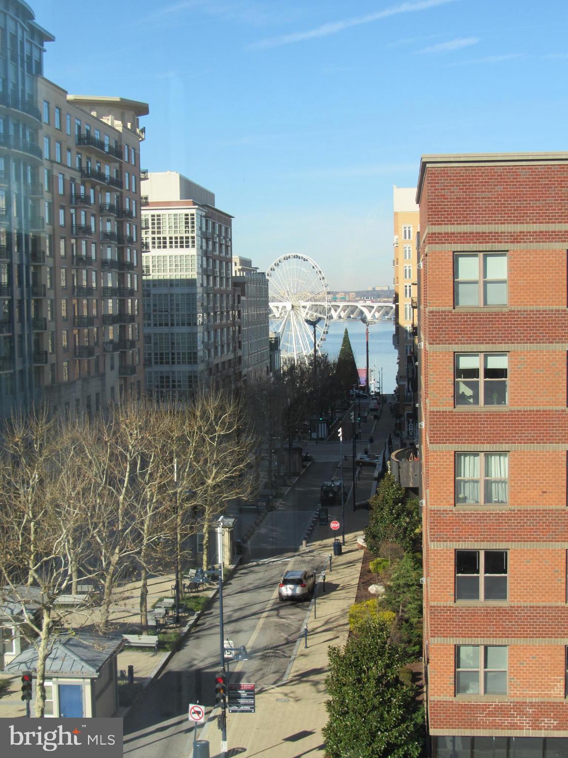 NATIONAL HARBOR - Residential Lease