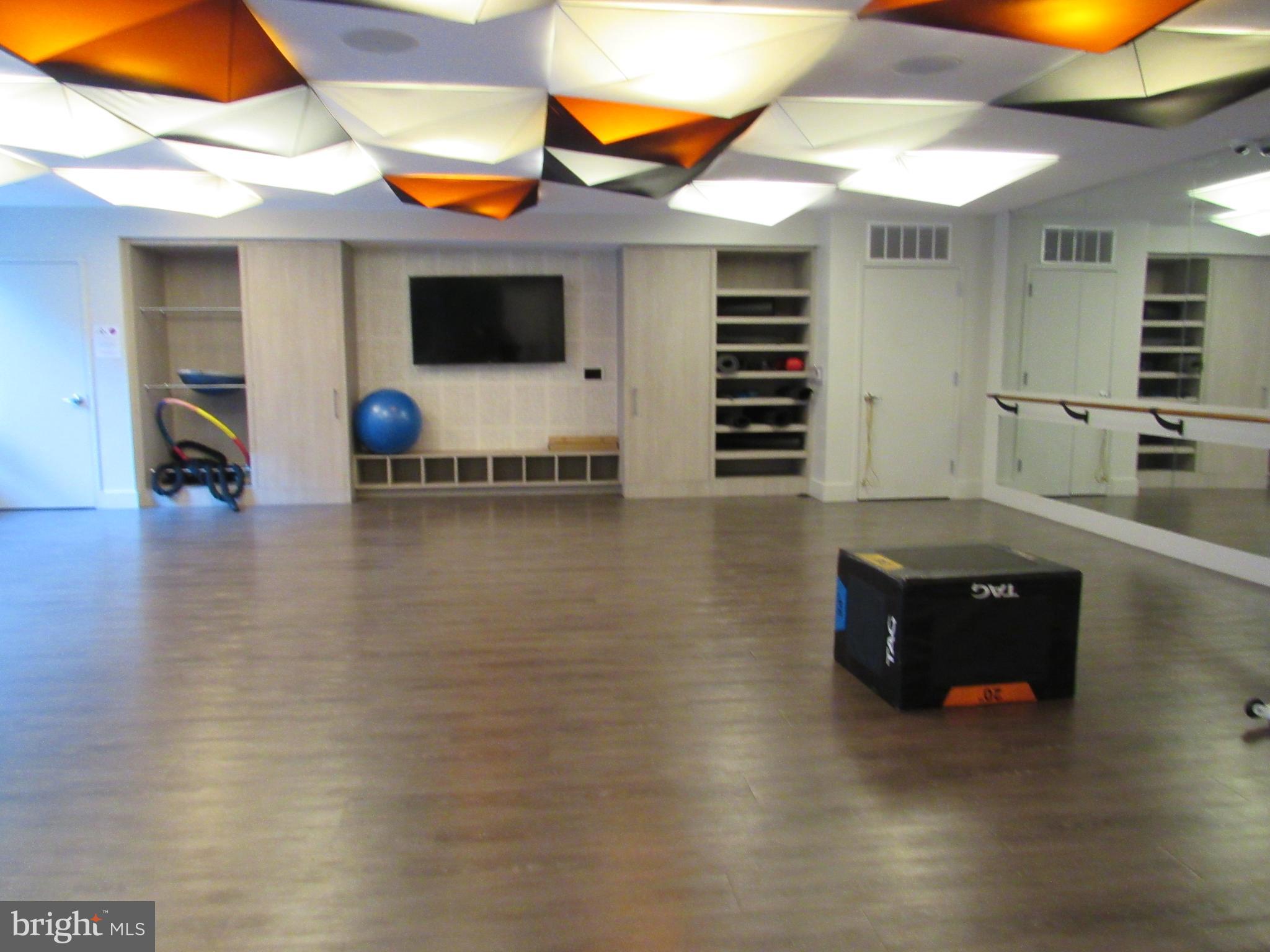 NATIONAL HARBOR - Residential Lease