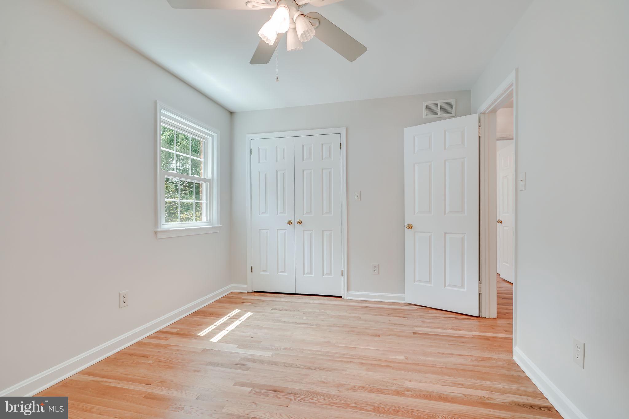 IDYLWOOD KNOLL - Residential