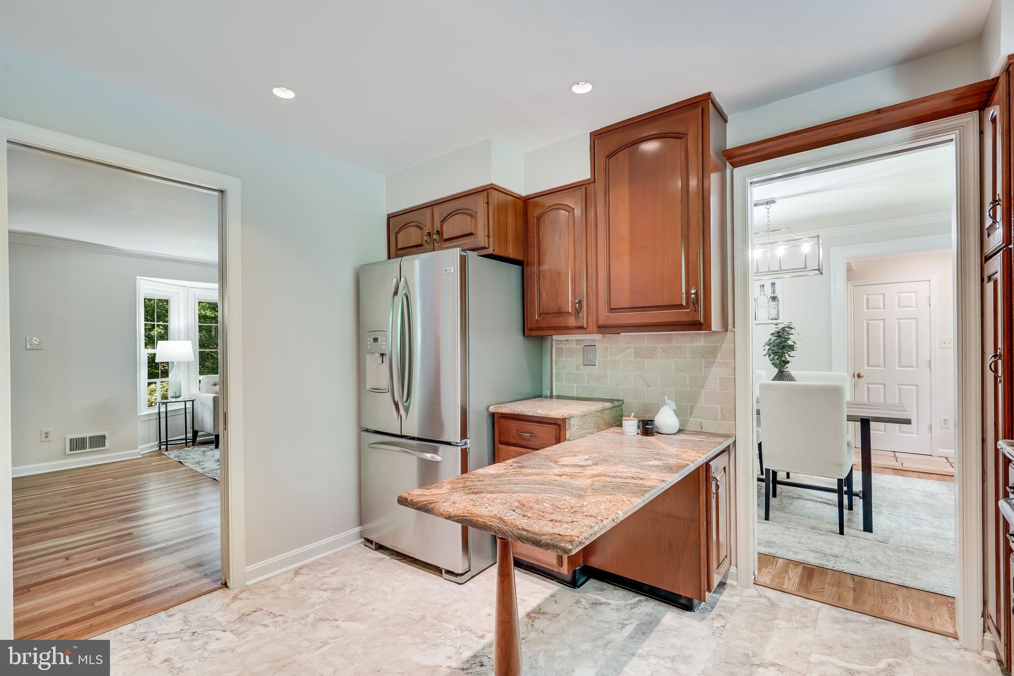 IDYLWOOD KNOLL - Residential