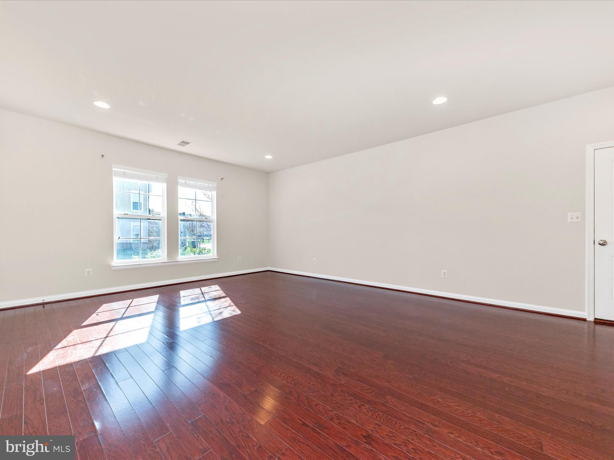 BRAMBLETON - Residential