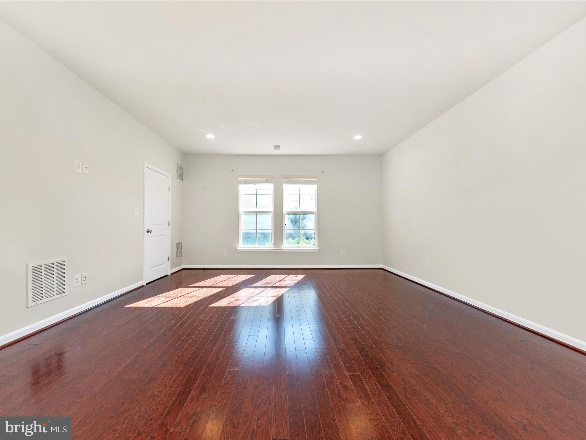 BRAMBLETON - Residential