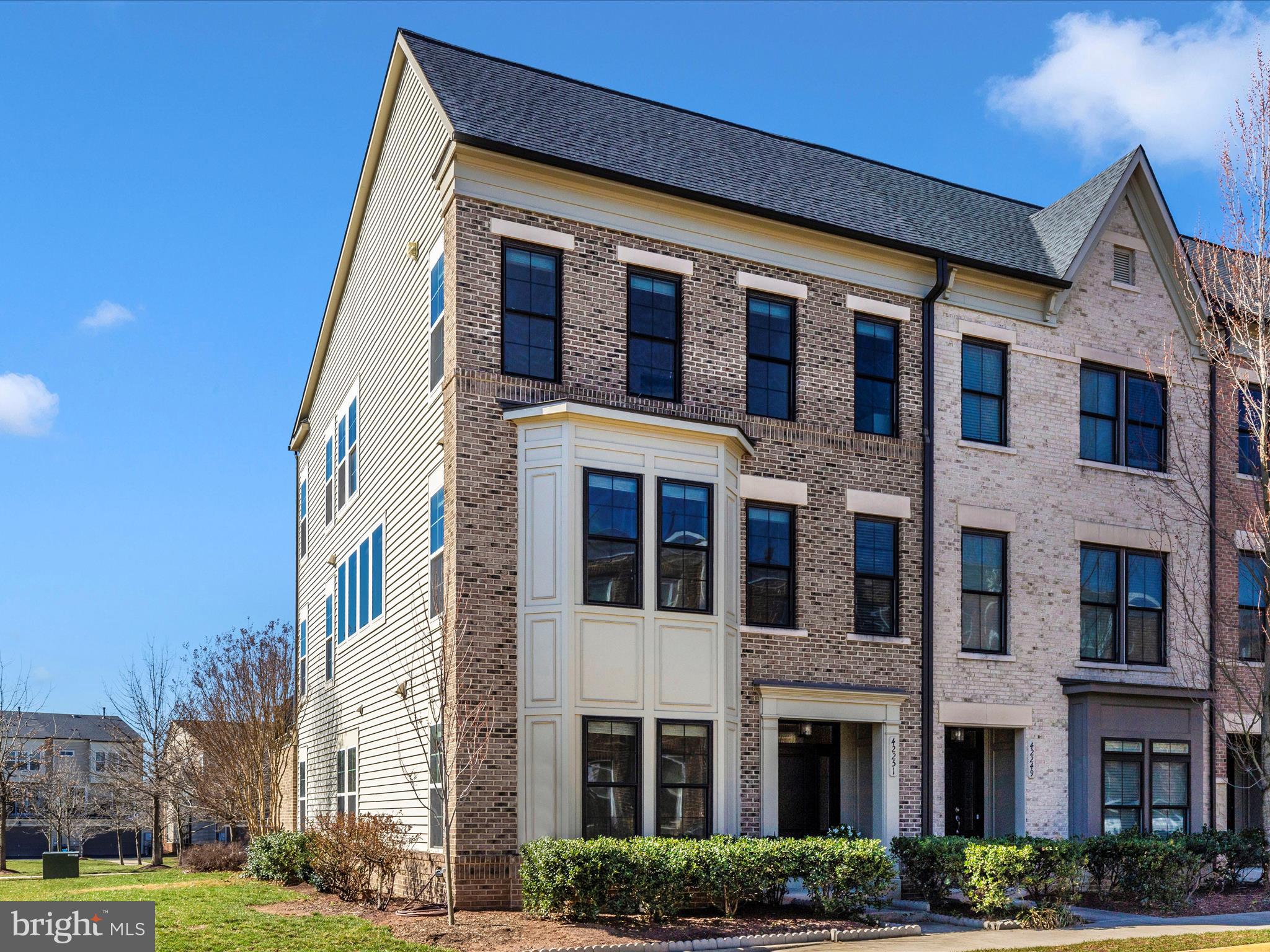 BRAMBLETON - Residential