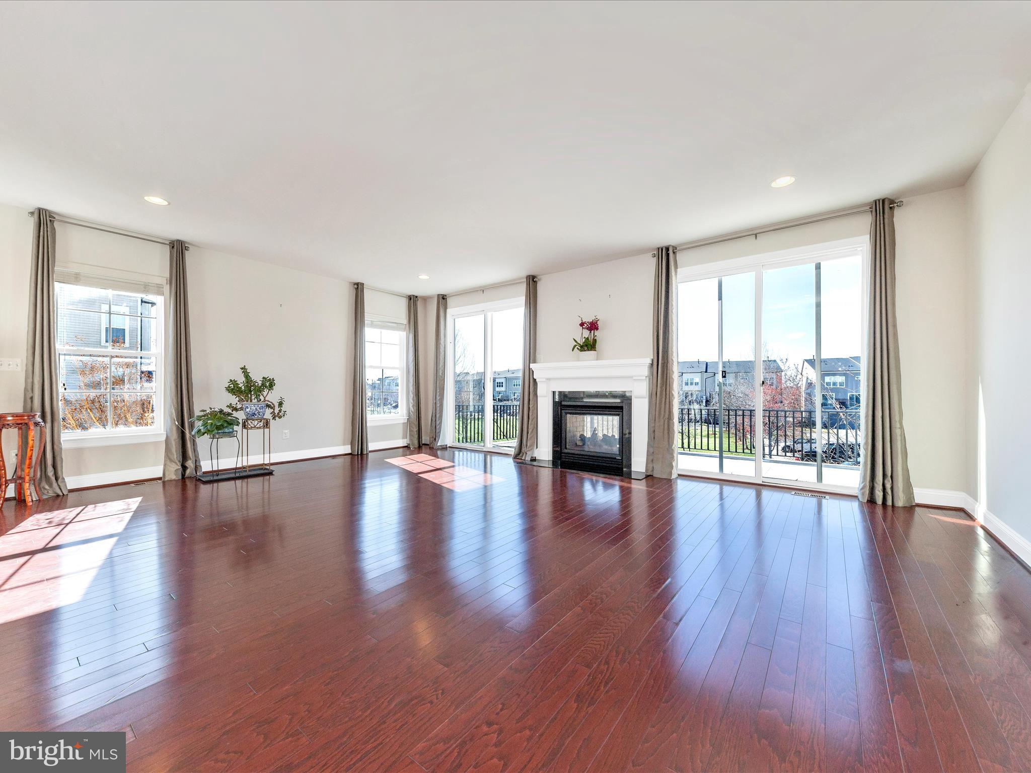 BRAMBLETON - Residential