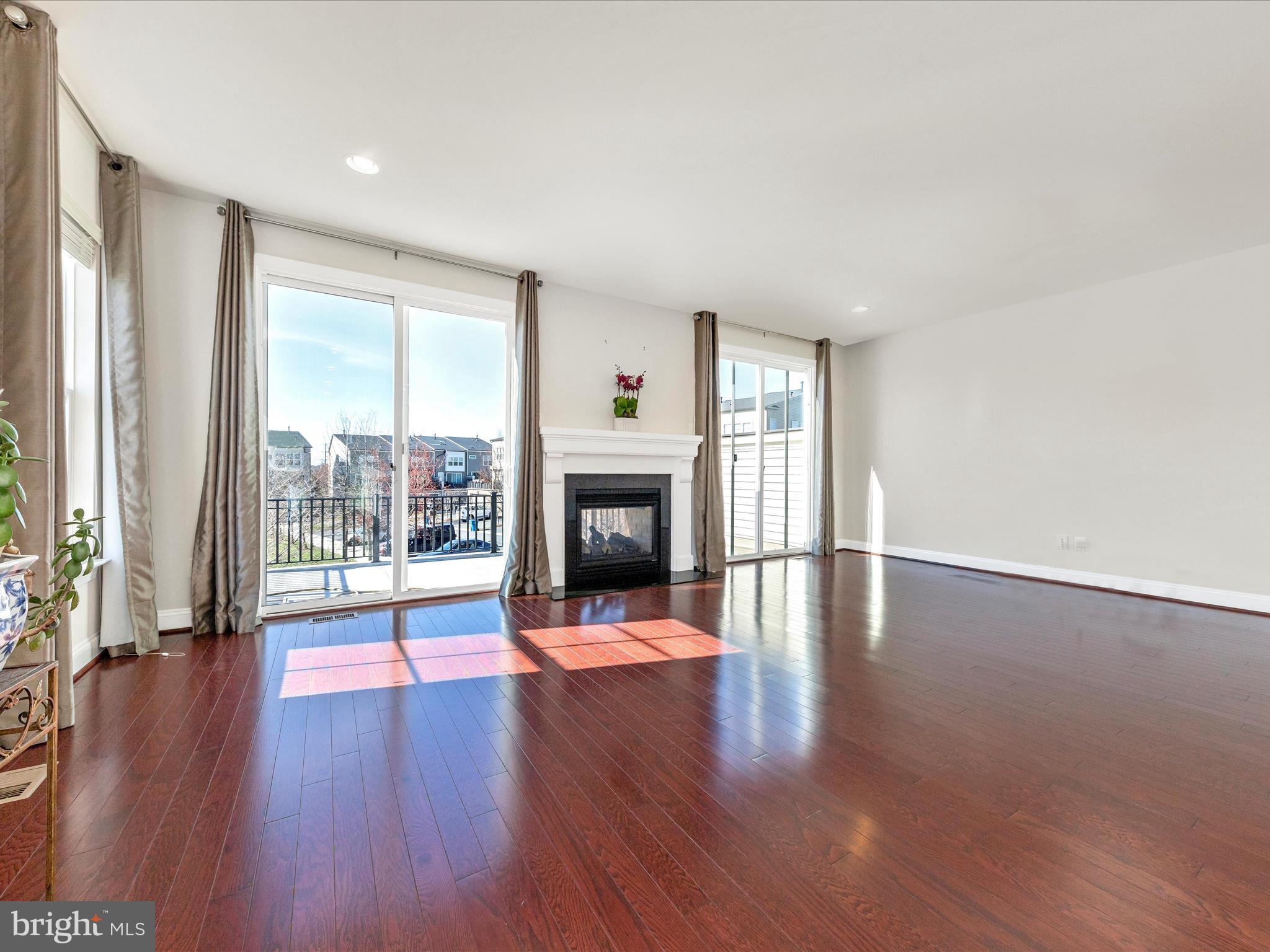 BRAMBLETON - Residential