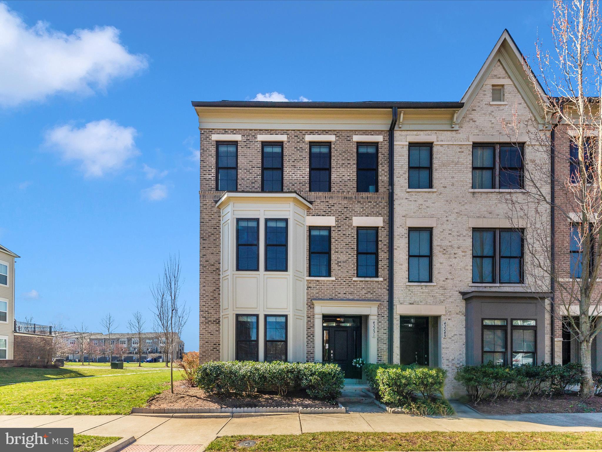 BRAMBLETON - Residential