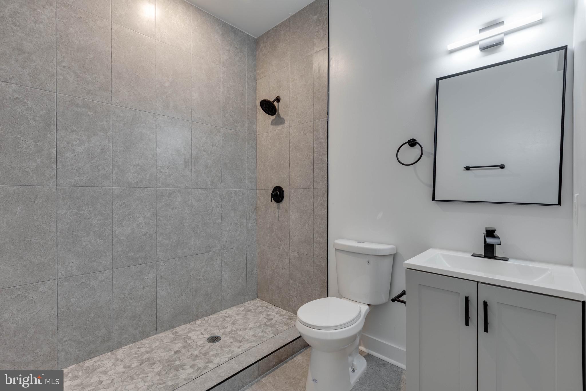 MANTUA - Residential Lease