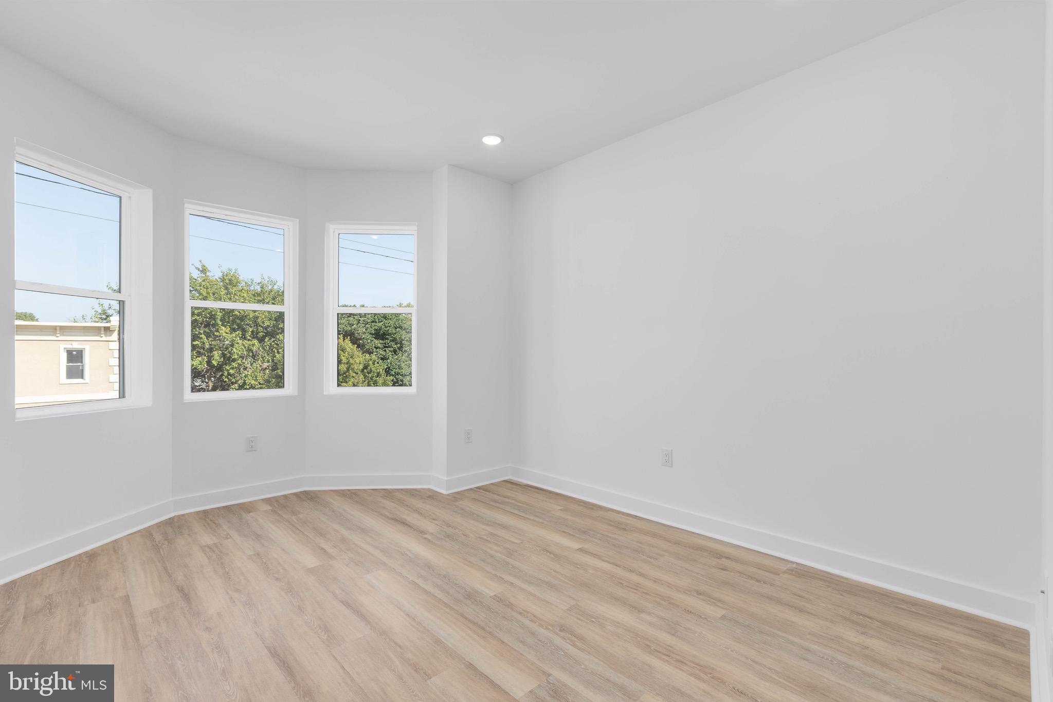 MANTUA - Residential Lease