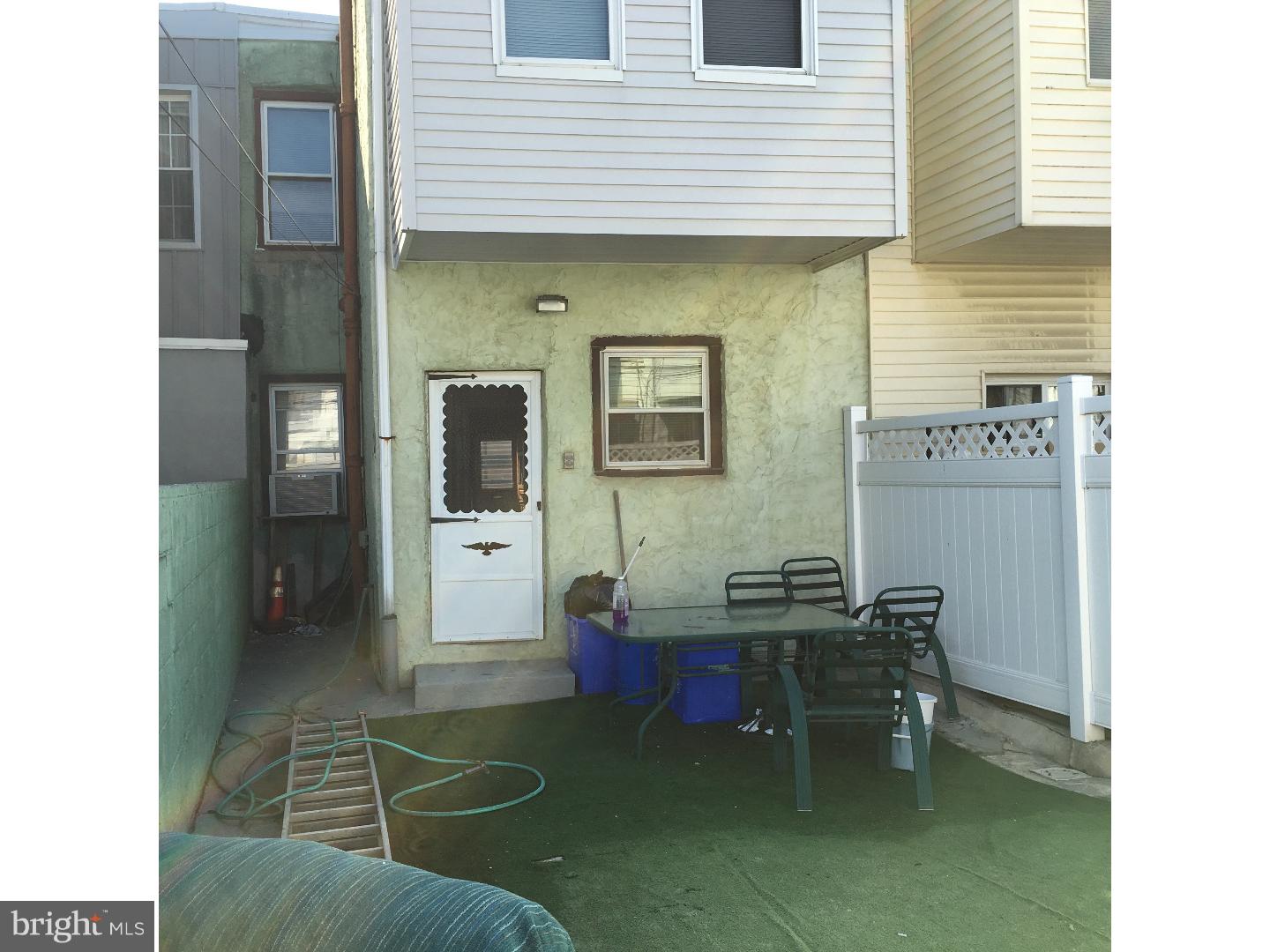 WHITMAN - Residential