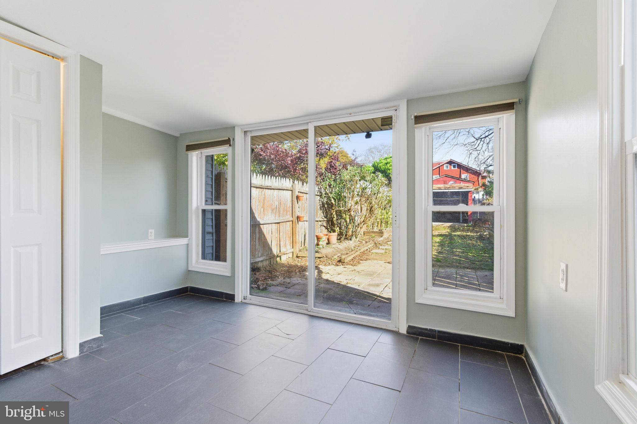 CHELTENHAM VIL - Residential