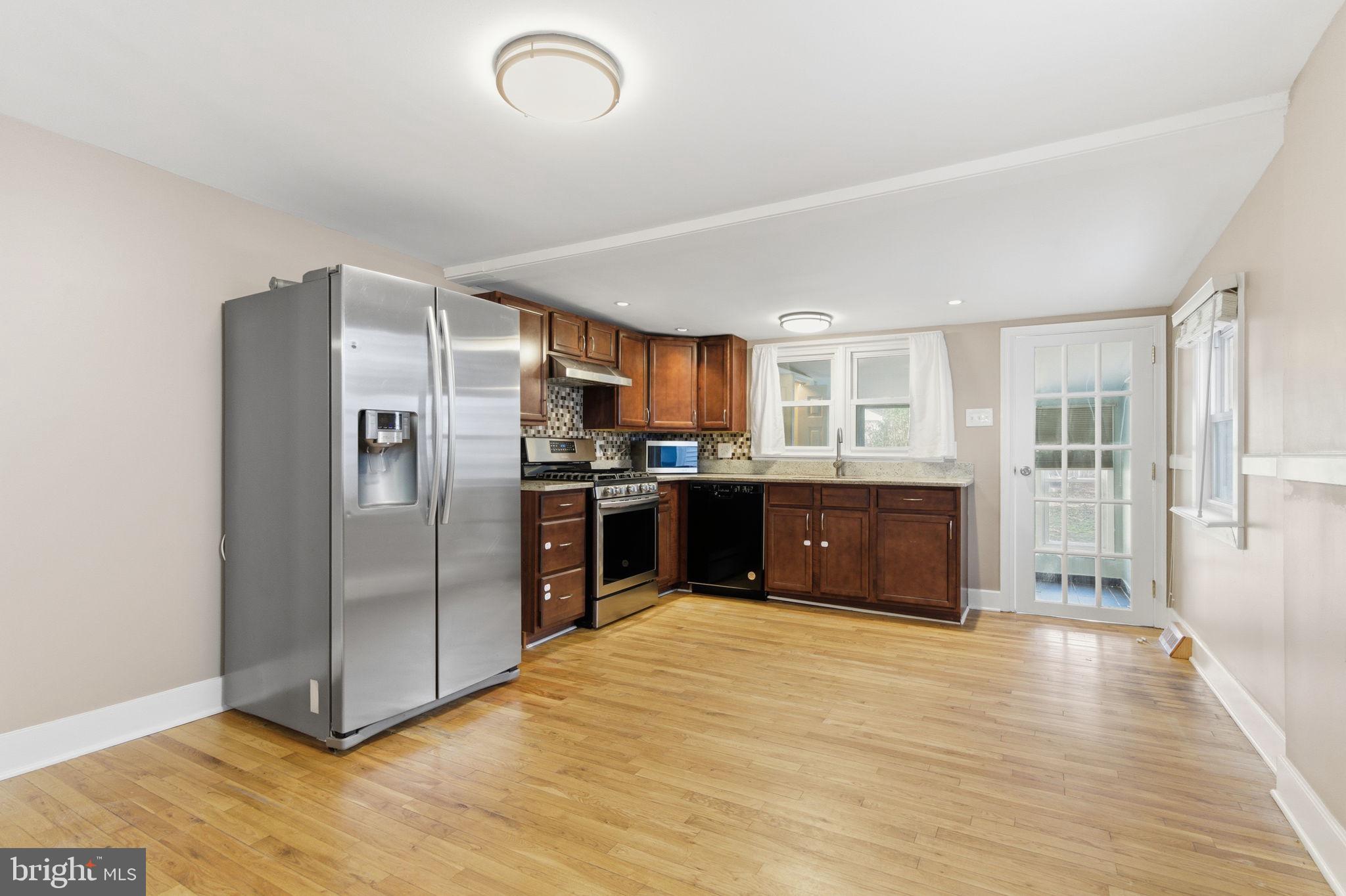 CHELTENHAM VIL - Residential