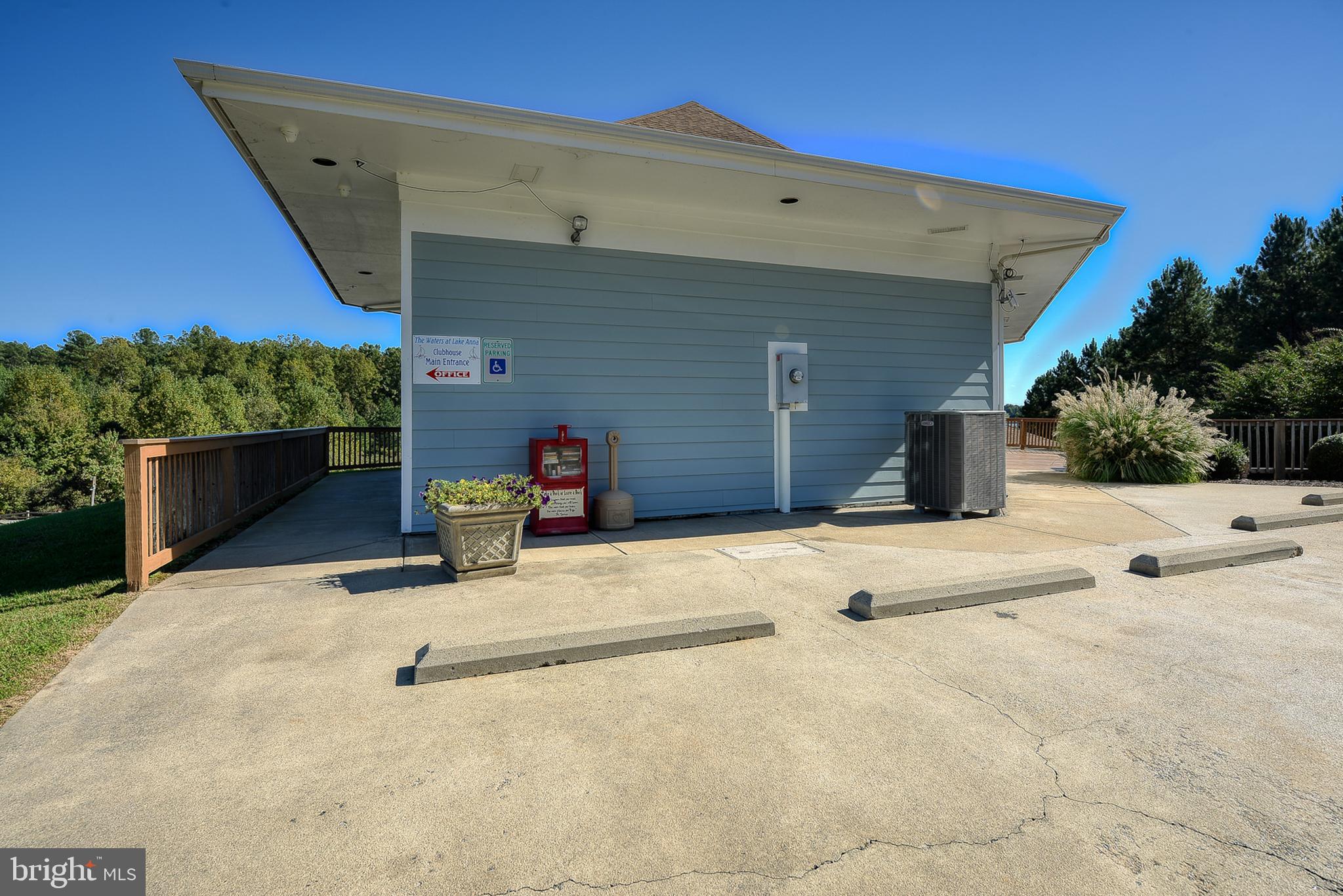 THE WATERS AT LAKE ANNA - Land