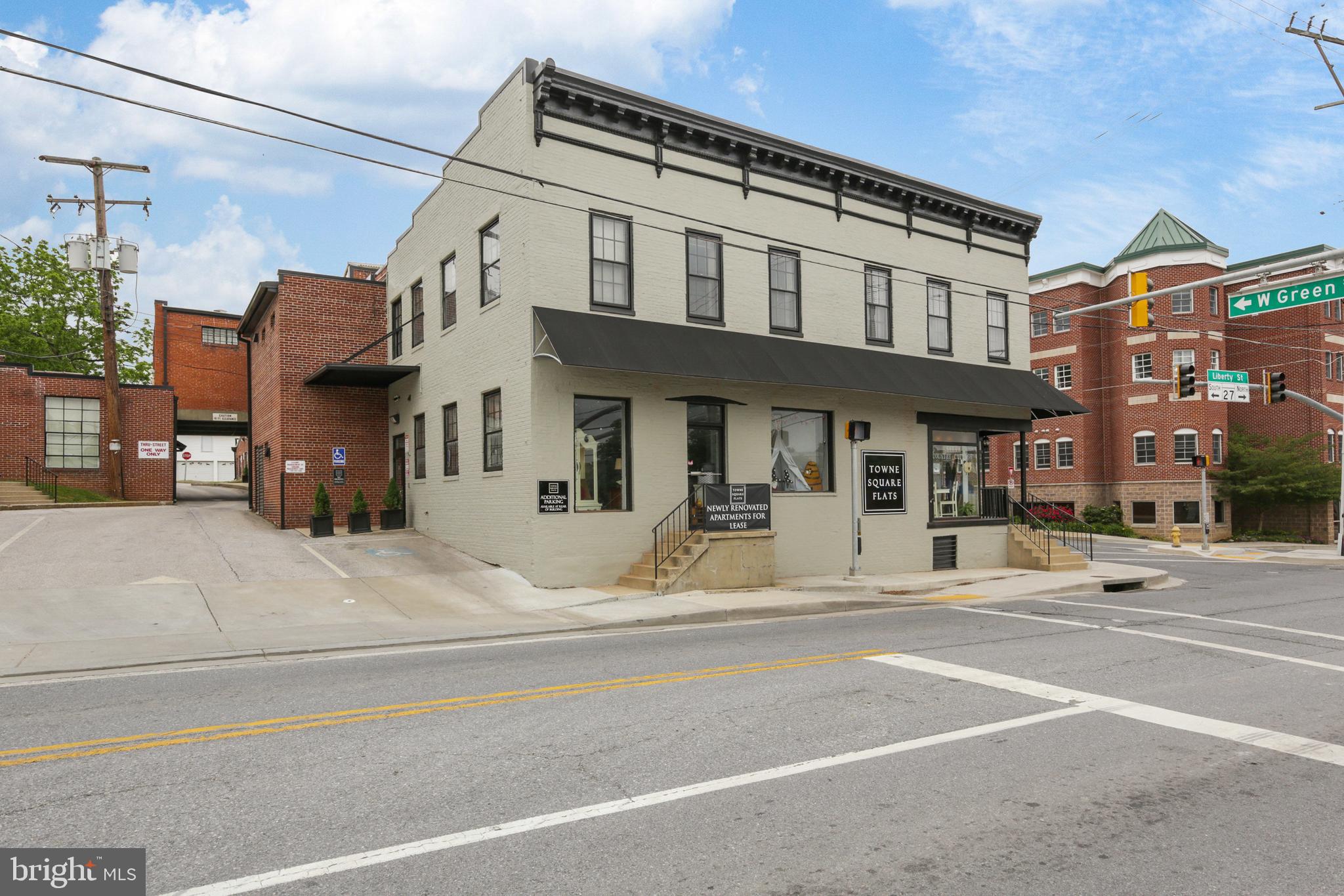 Towne Square Flats Two Bedroom/One Bath, Completely Renovated in 2021, Available approximately 7/15/2025, showings to begin week of 7/7/2025
Located in the heart of all the Westminster has to offer, Towne Square Flats is composed of 22 one of a kind floorplans. This apartment features a spacious kitchen, complete with refrigerator, range, dishwasher and built in microwave, two bedrooms and one bath. The building offers three coin operated laundry rooms, restricted entry access, and free off street parking. Walk to shops, restaurants and parks.
Please note: No smoking or pets are permitted Showings by appointment only, please call our office.
Minimum credit and income requirements.